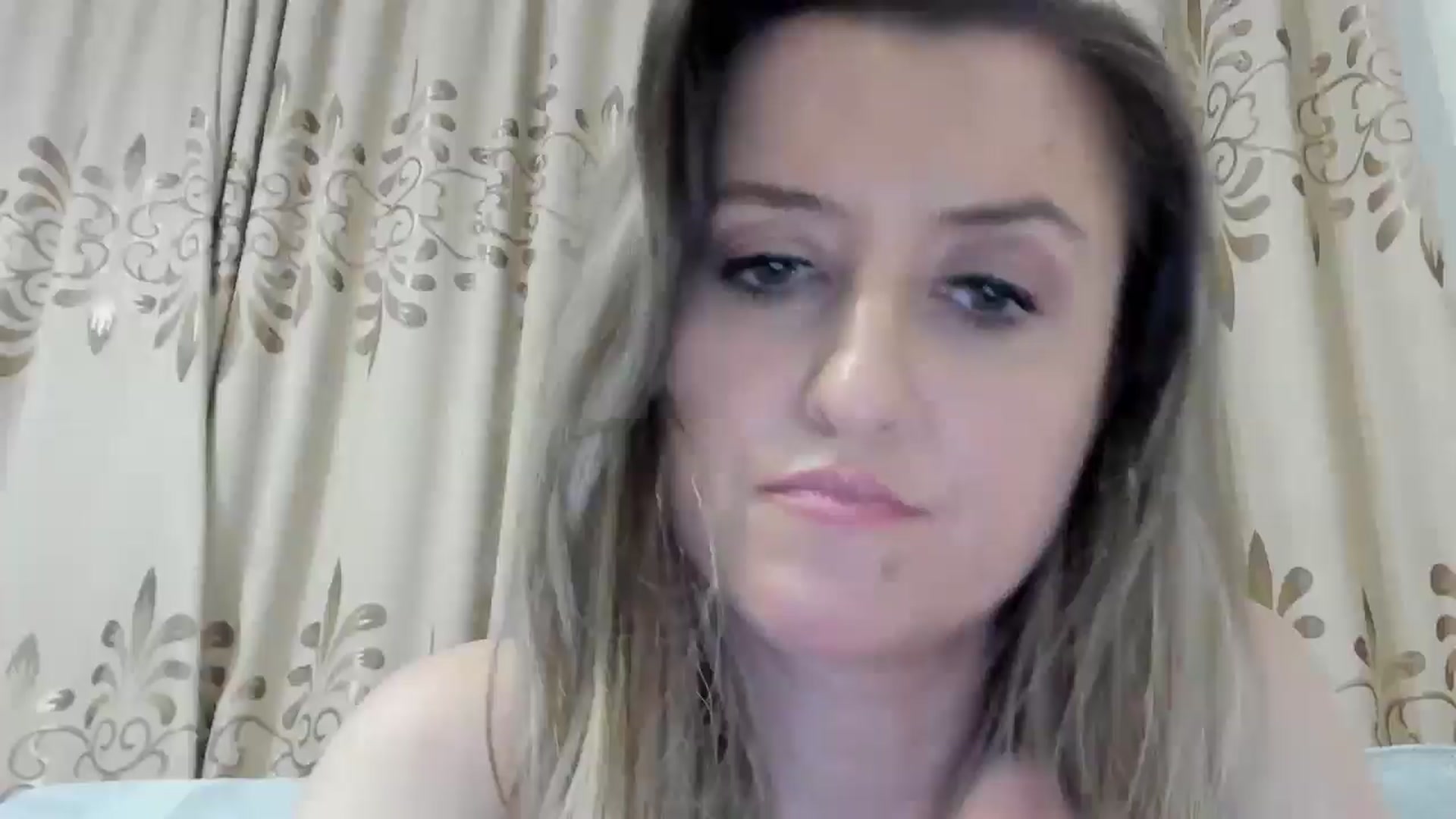 Gallery image thumbnail from BestDream's myfreecams stream on, 04/07/2026, 24:05 image 4 of 20