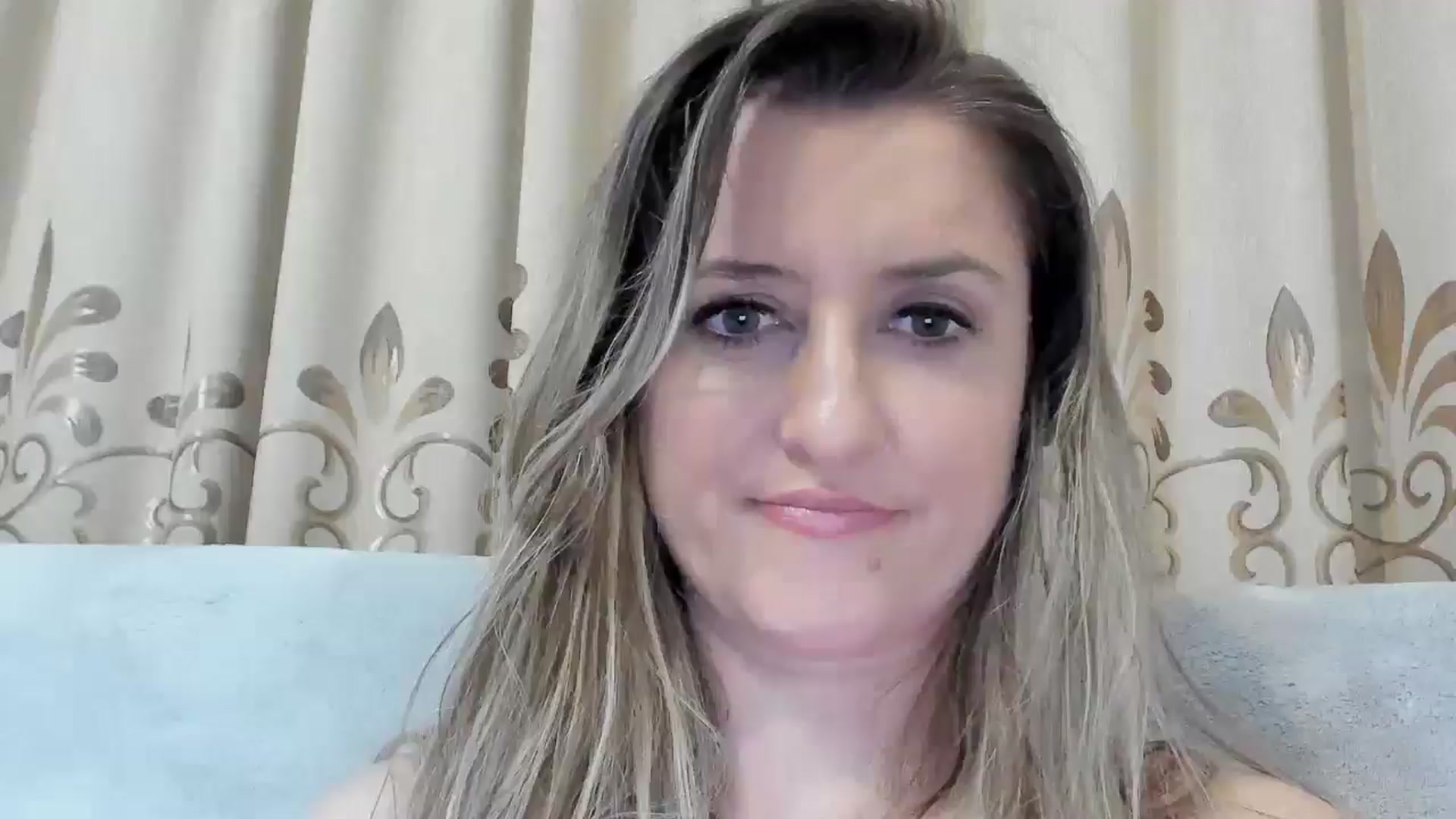 Gallery image thumbnail from BestDream's myfreecams stream on, 04/07/2026, 24:05 image 16 of 20