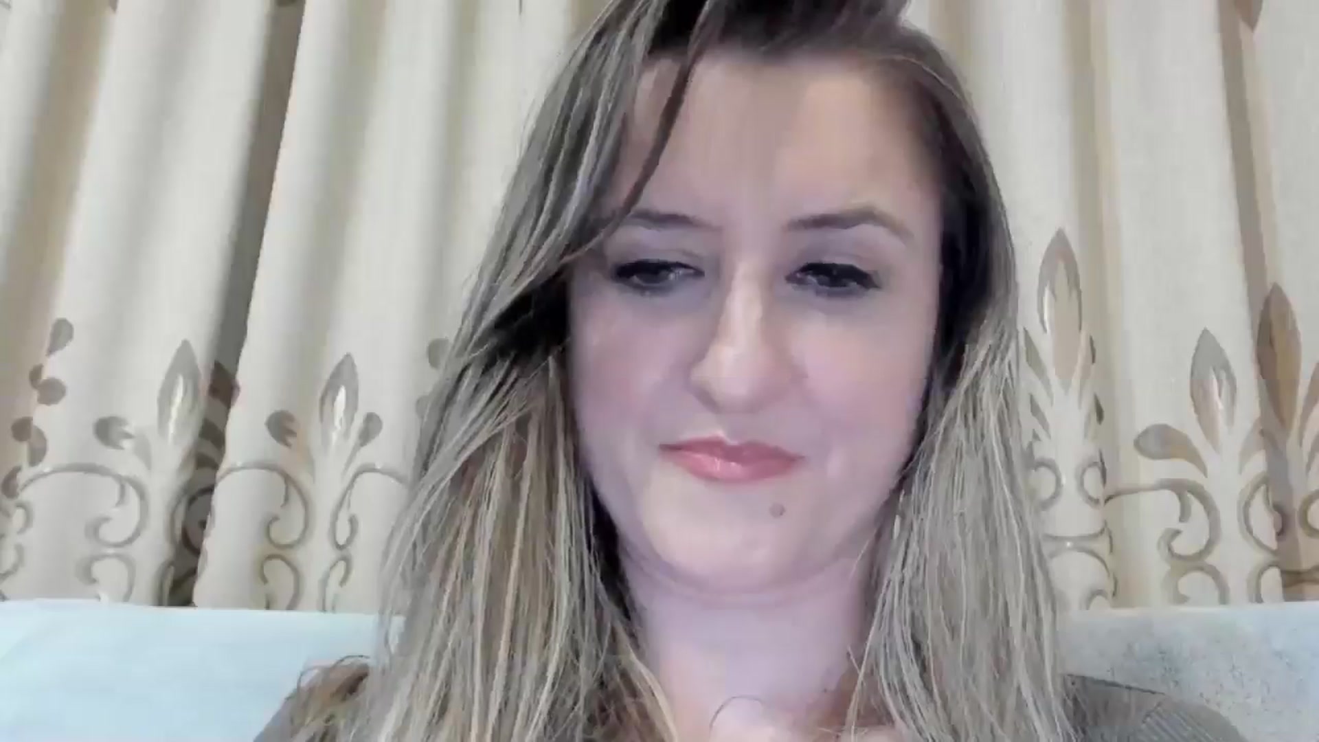 Gallery image thumbnail from BestDream's myfreecams stream on, 04/08/2026, 24:29 image 5 of 20