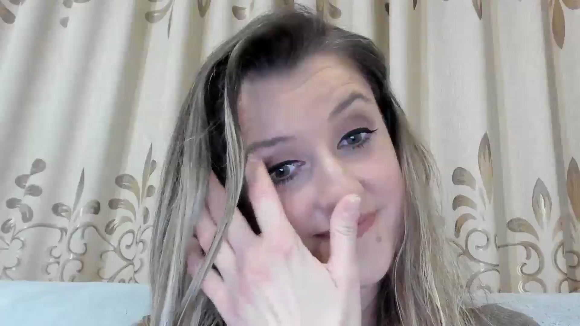 Gallery image thumbnail from BestDream's myfreecams stream on, 04/10/2026, 22:11 image 14 of 20