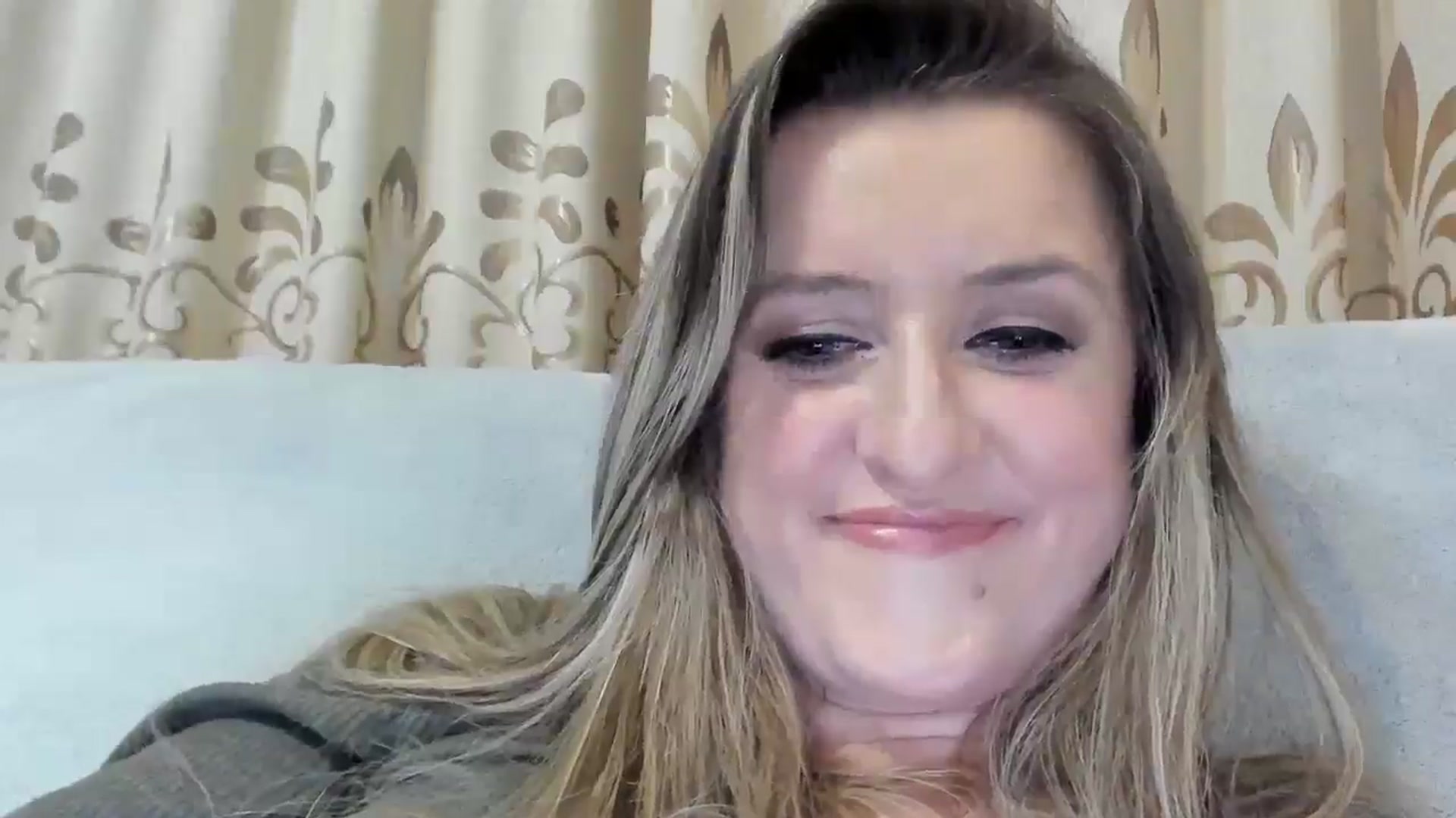 Gallery image thumbnail from BestDream's myfreecams stream on, 04/10/2026, 23:56 image 18 of 20