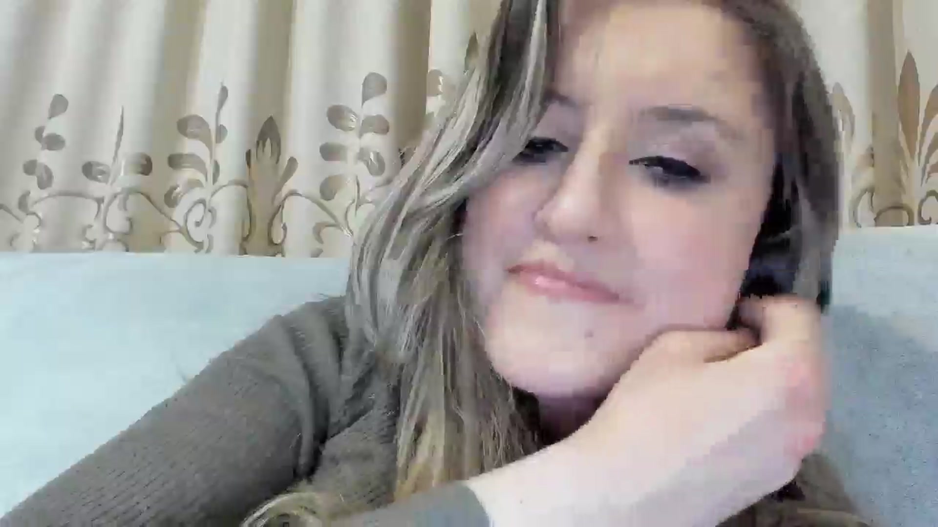 Gallery image thumbnail from BestDream's myfreecams stream on, 04/10/2026, 23:56 image 12 of 20