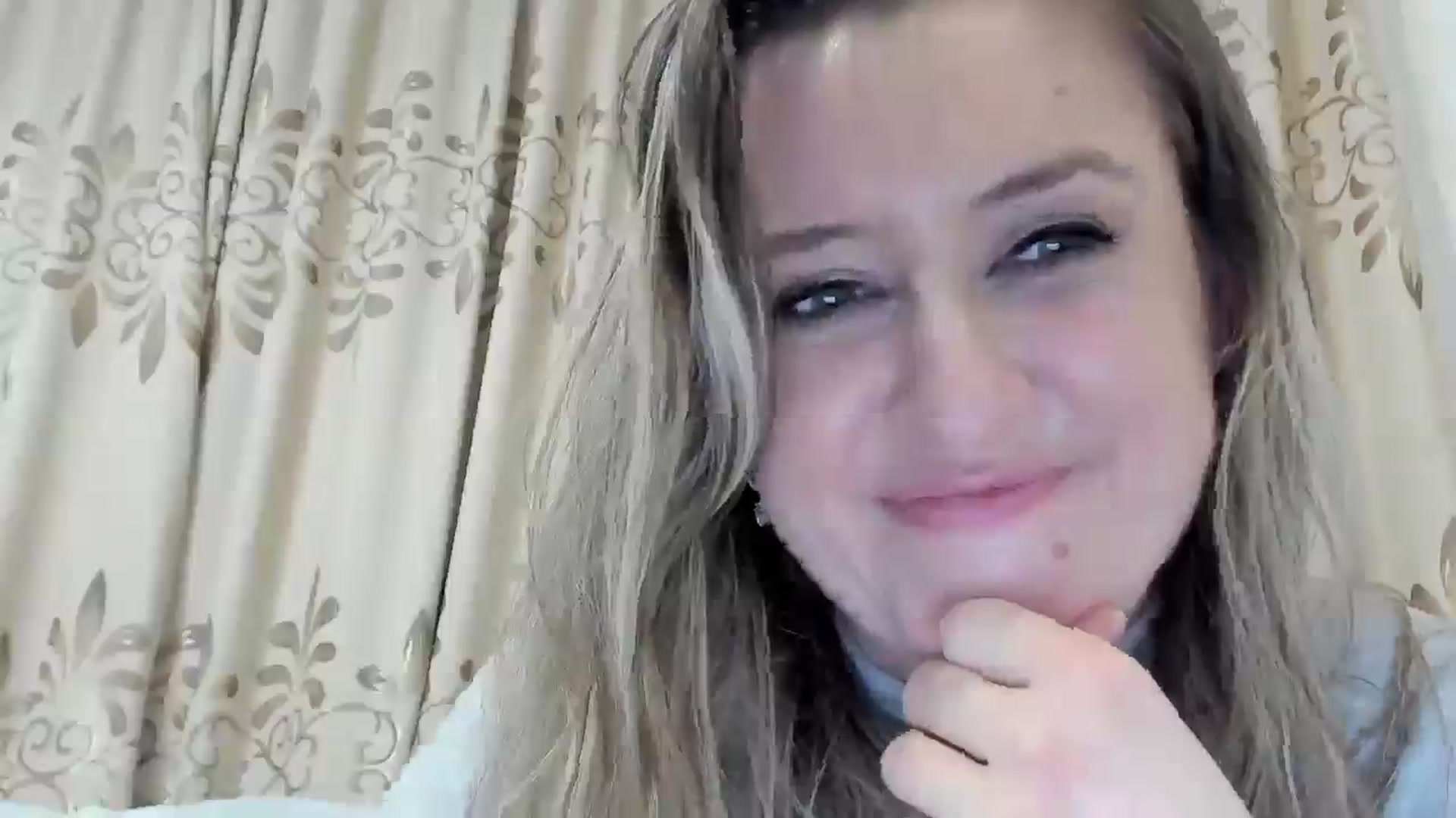 Gallery image thumbnail from BestDream's myfreecams stream on, 04/13/2026, 24:00 image 6 of 20