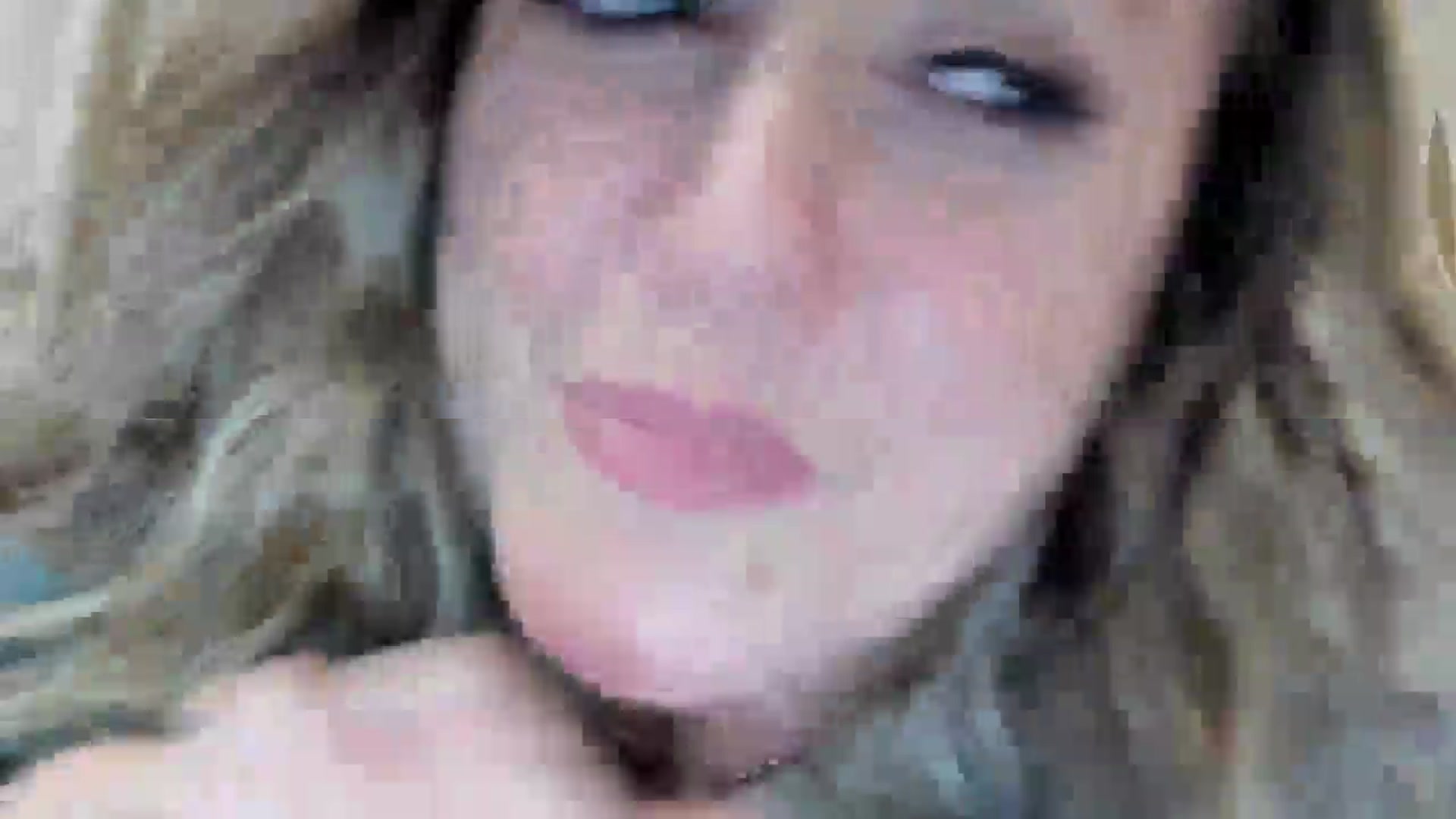 Gallery image thumbnail from BestDream's myfreecams stream on, 04/17/2026, 22:53 image 14 of 20