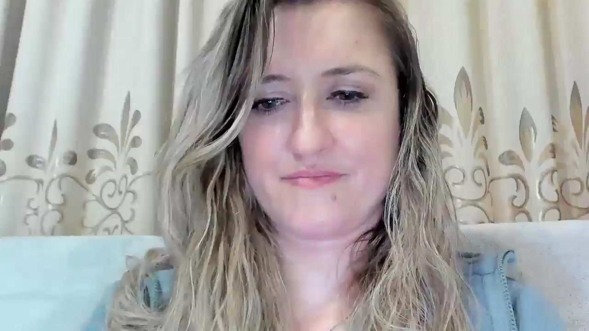 Gallery image thumbnail from BestDream's myfreecams stream on, 04/18/2026, 24:03 image 20 of 20