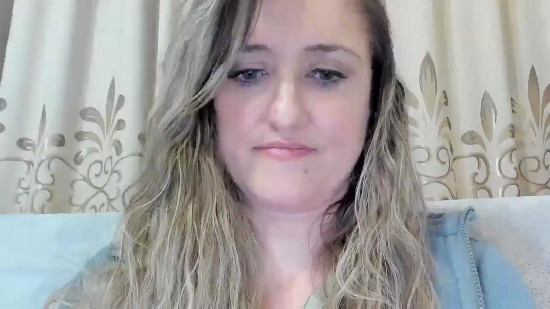 Gallery image thumbnail from BestDream's myfreecams stream on, 04/18/2026, 24:03 image 18 of 20
