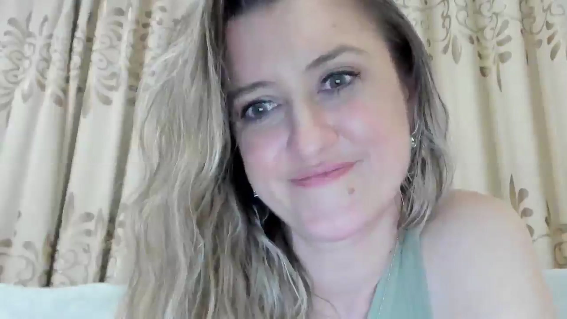 Gallery image thumbnail from BestDream's myfreecams stream on, 04/18/2026, 24:03 image 6 of 20