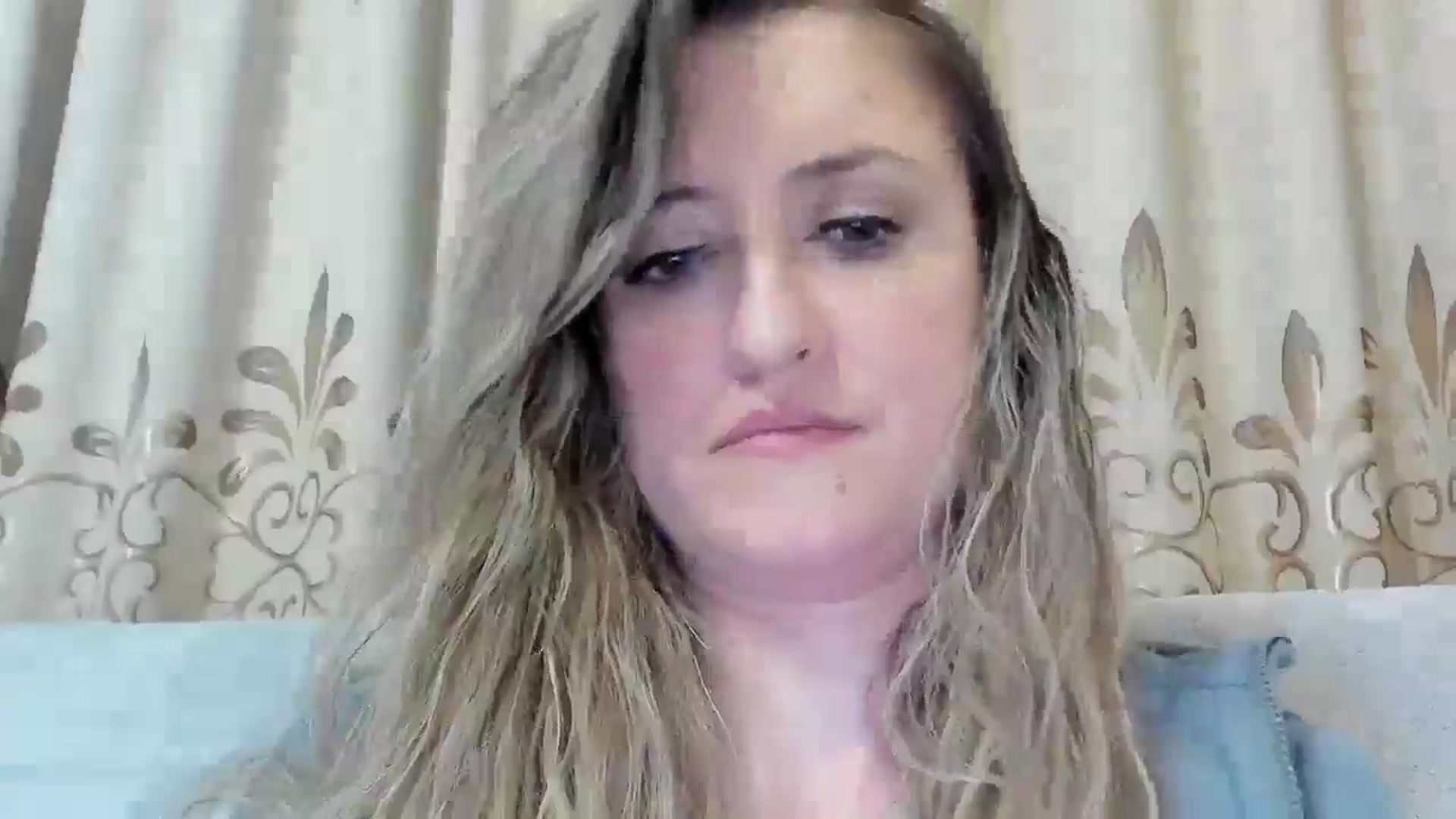 Gallery image thumbnail from BestDream's myfreecams stream on, 04/18/2026, 24:03 image 16 of 20