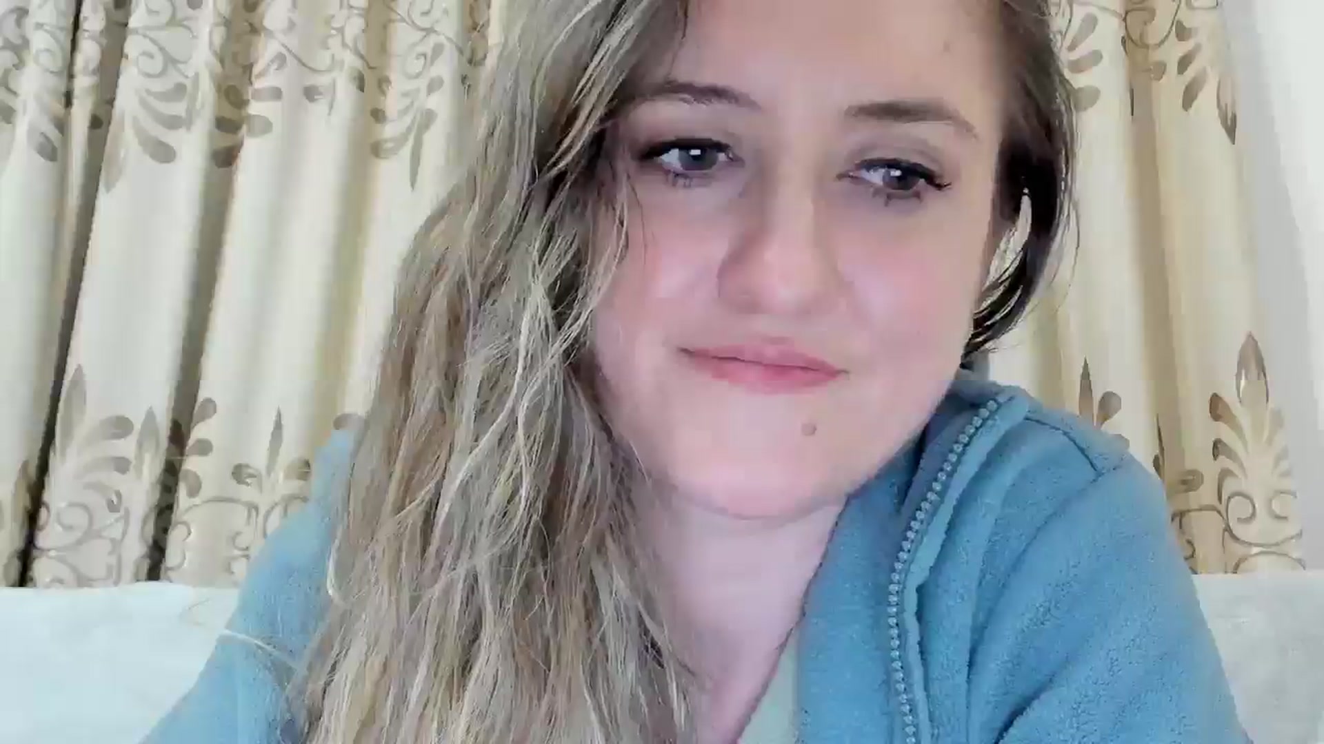 Gallery image thumbnail from BestDream's myfreecams stream on, 04/18/2026, 24:24 image 8 of 20
