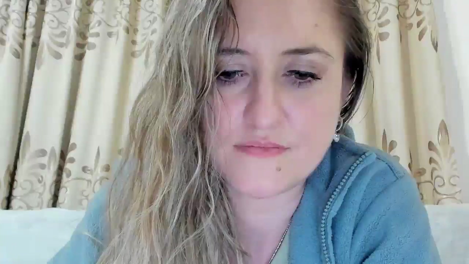 Gallery image thumbnail from BestDream's myfreecams stream on, 04/18/2026, 24:24 image 13 of 20