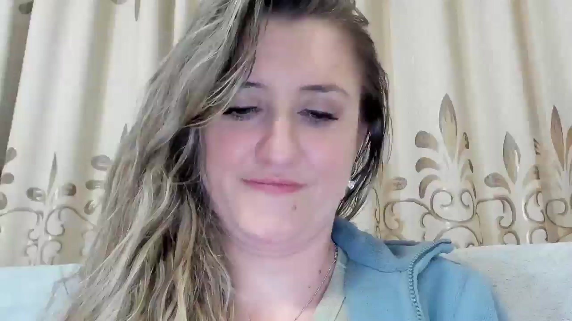 Gallery image thumbnail from BestDream's myfreecams stream on, 04/18/2026, 24:24 image 16 of 20