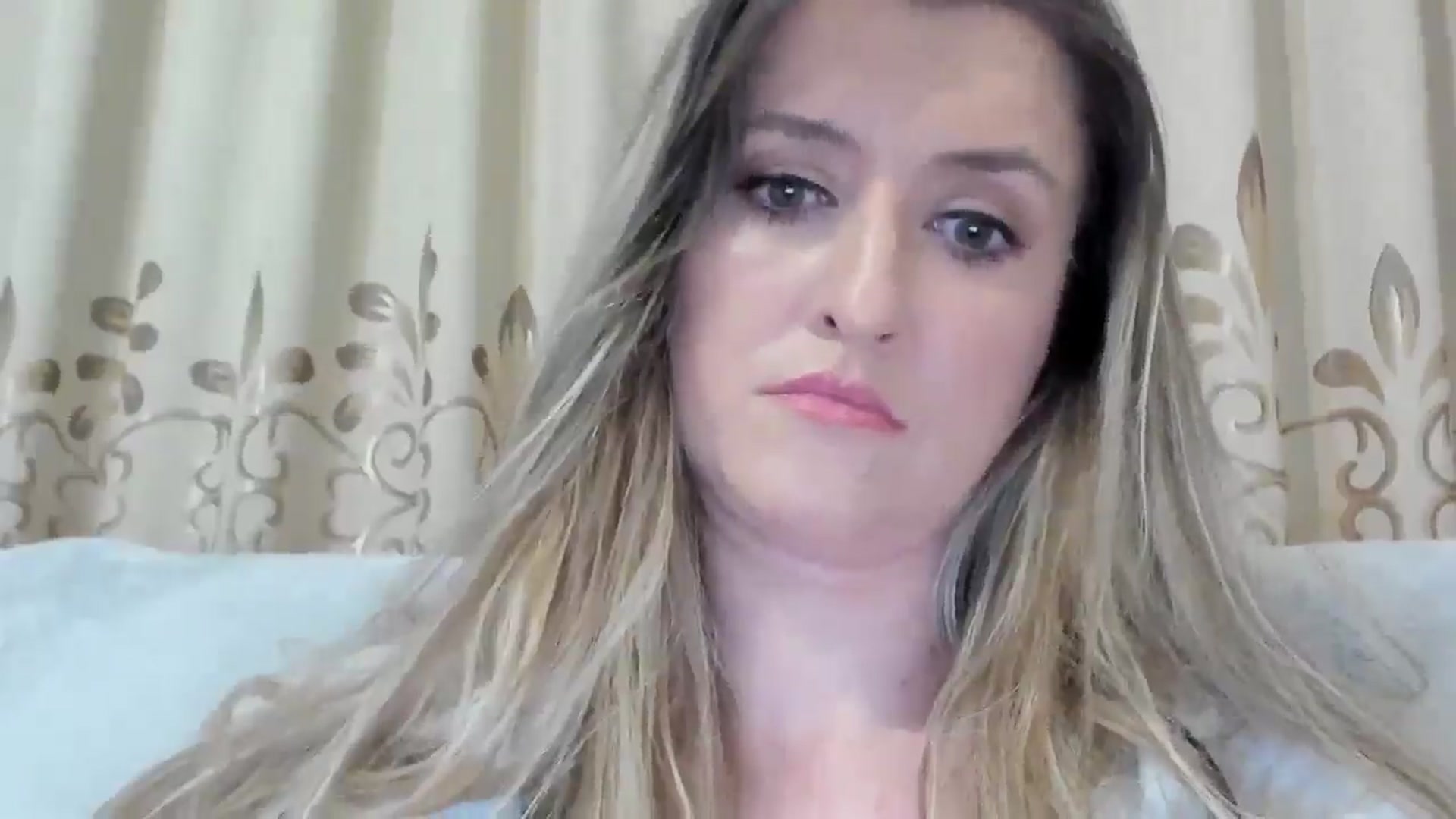 Gallery image thumbnail from BestDream's myfreecams stream on, 04/19/2026, 24:28 image 4 of 20