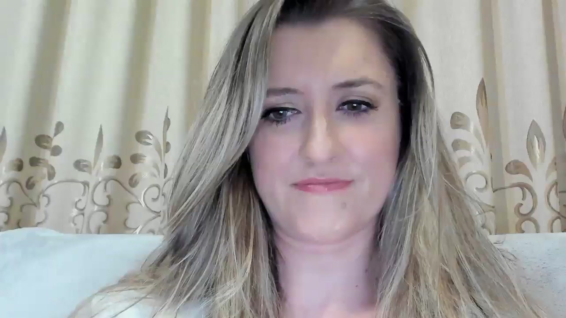 Gallery image thumbnail from BestDream's myfreecams stream on, 04/19/2026, 24:28 image 1 of 20