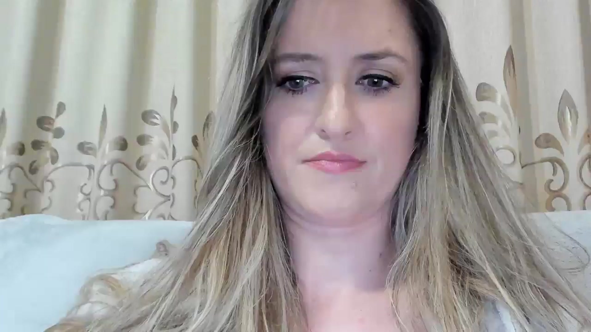 Gallery image thumbnail from BestDream's myfreecams stream on, 04/19/2026, 24:28 image 7 of 20
