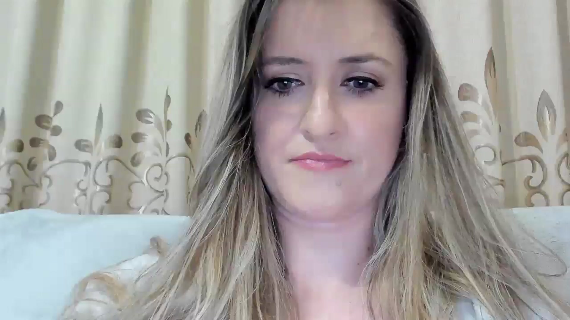 Gallery image thumbnail from BestDream's myfreecams stream on, 04/19/2026, 24:28 image 8 of 20