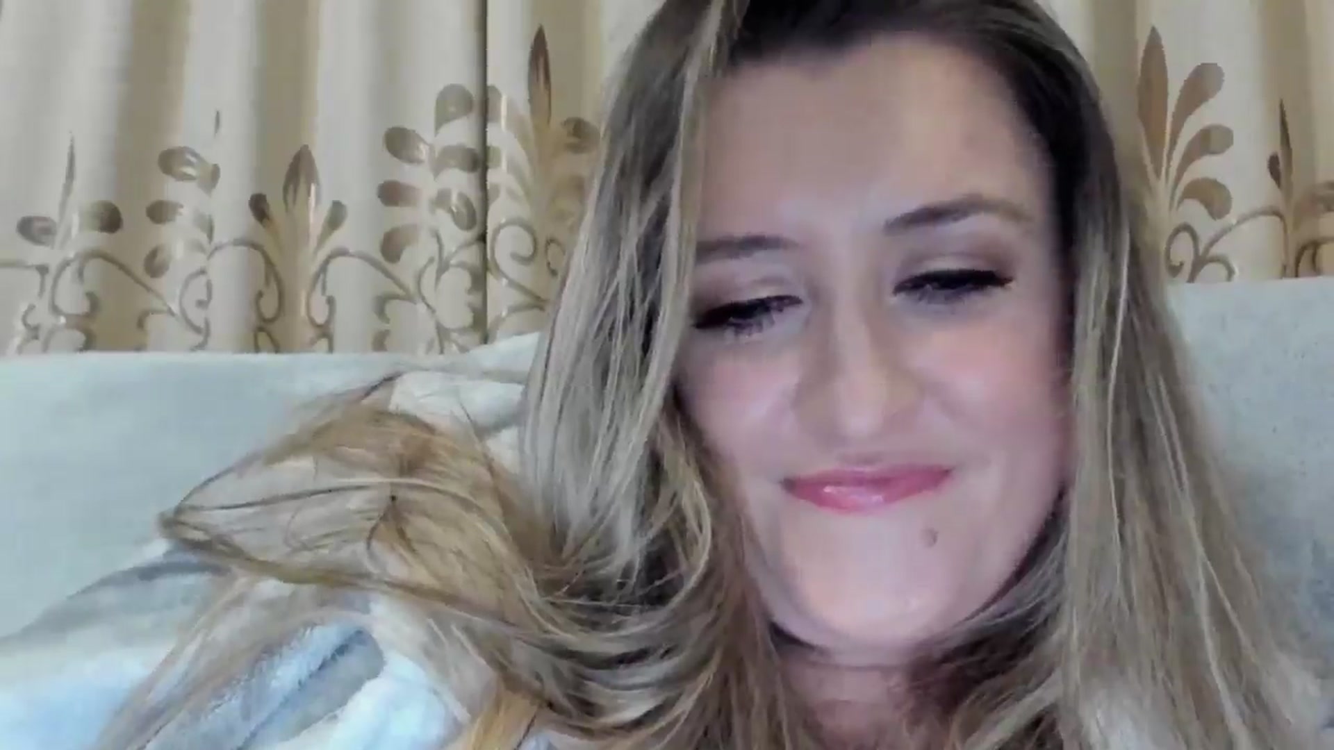 Gallery image thumbnail from BestDream's myfreecams stream on, 04/19/2026, 01:00 image 8 of 20