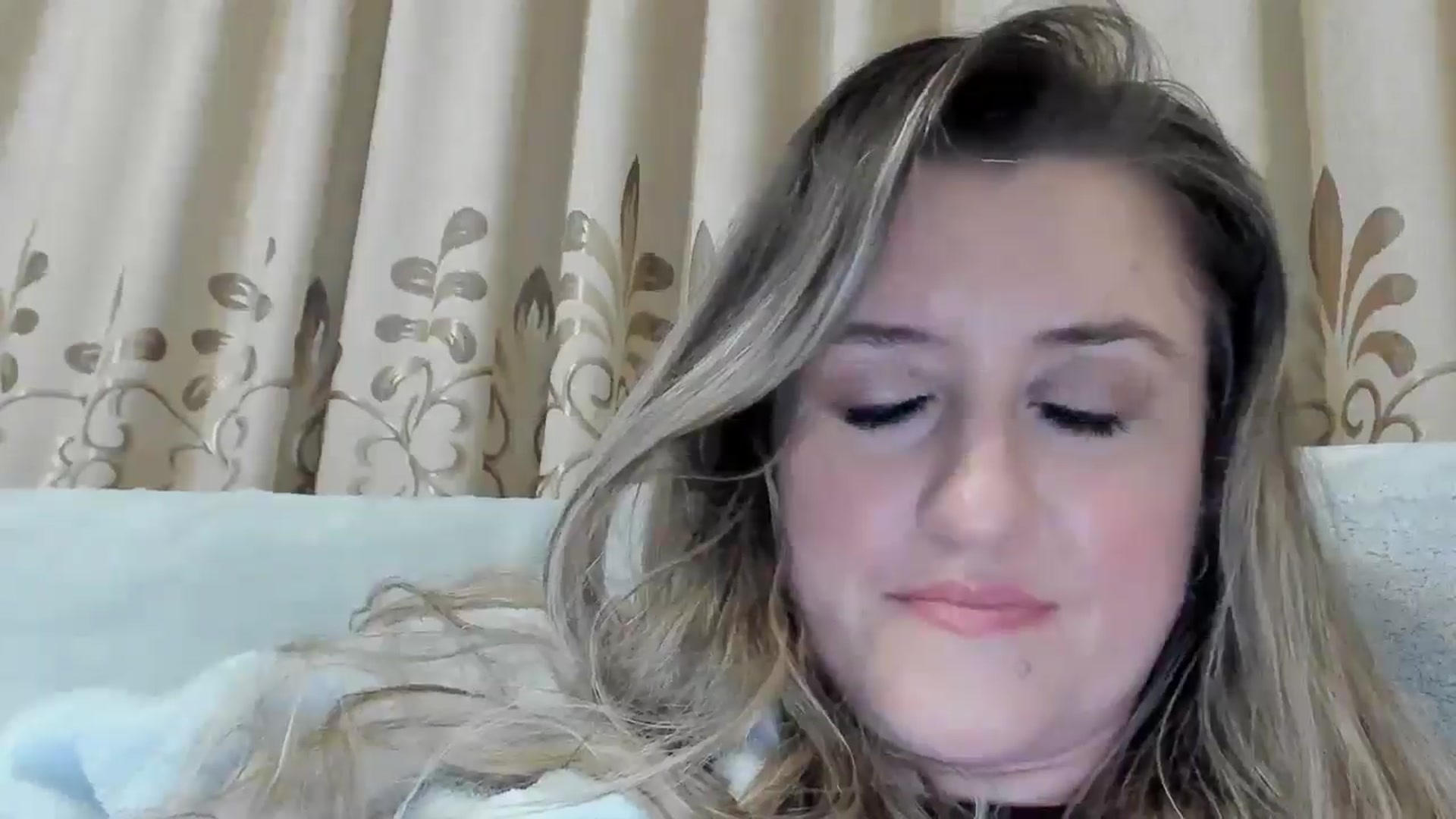 Gallery image thumbnail from BestDream's myfreecams stream on, 04/19/2026, 21:50 image 7 of 20