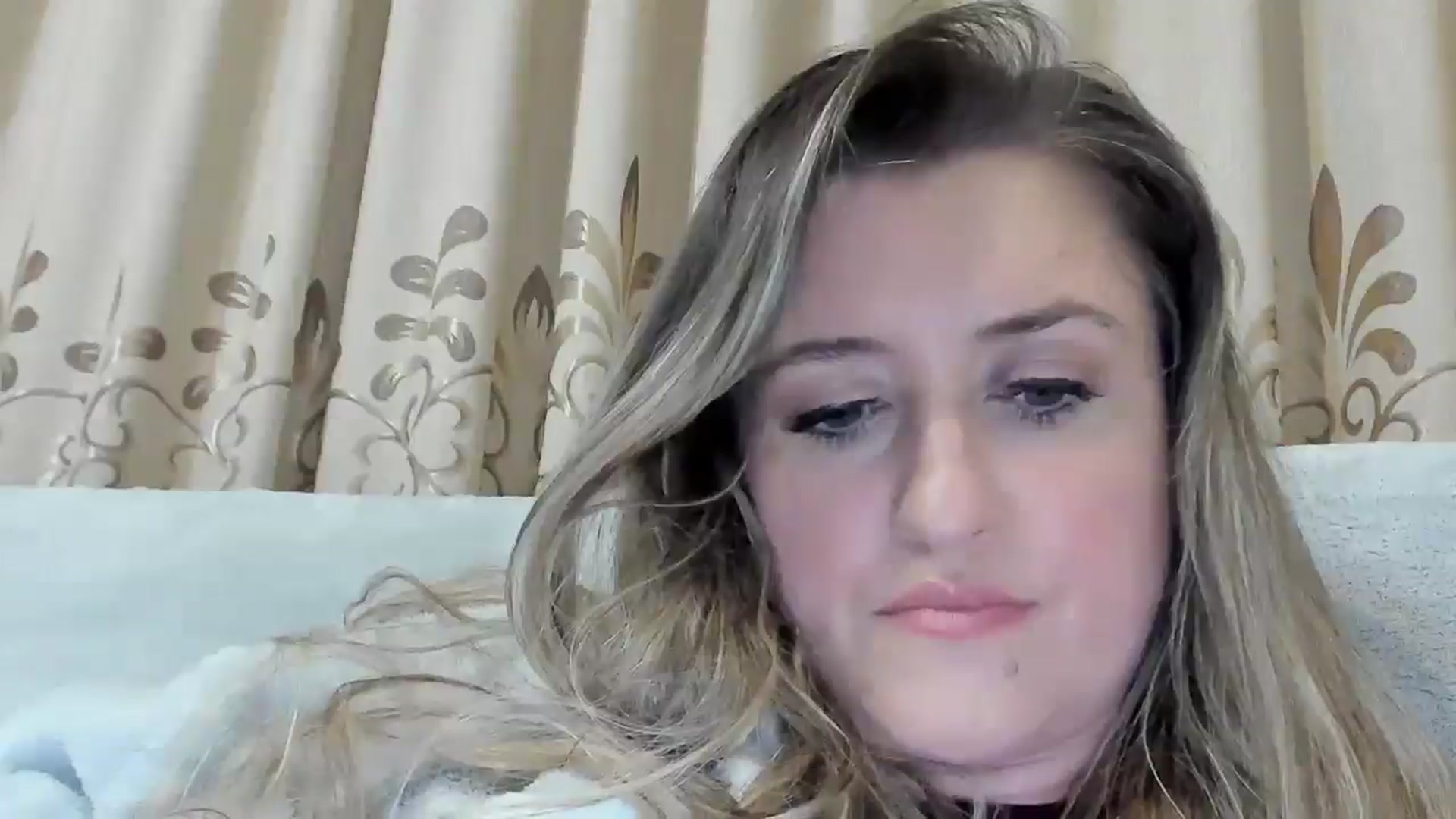 Gallery image thumbnail from BestDream's myfreecams stream on, 04/19/2026, 21:50 image 6 of 20