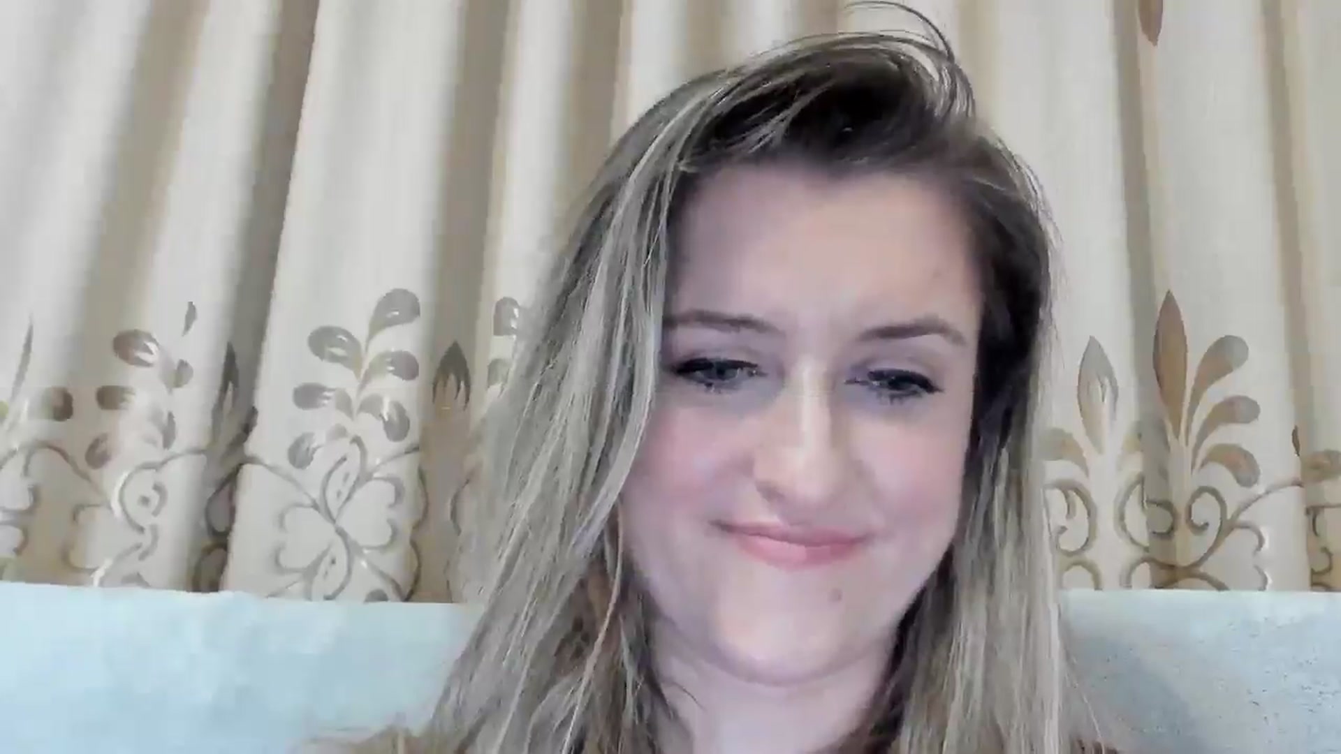 Gallery image thumbnail from BestDream's myfreecams stream on, 04/20/2026, 24:20 image 13 of 20