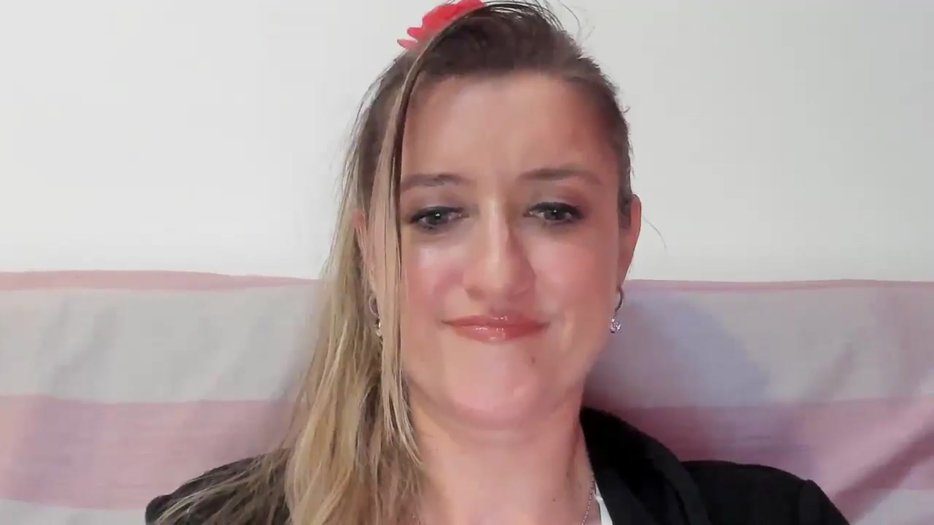 Gallery image thumbnail from BestDream's myfreecams stream on, 04/22/2026, 23:38 image 10 of 20