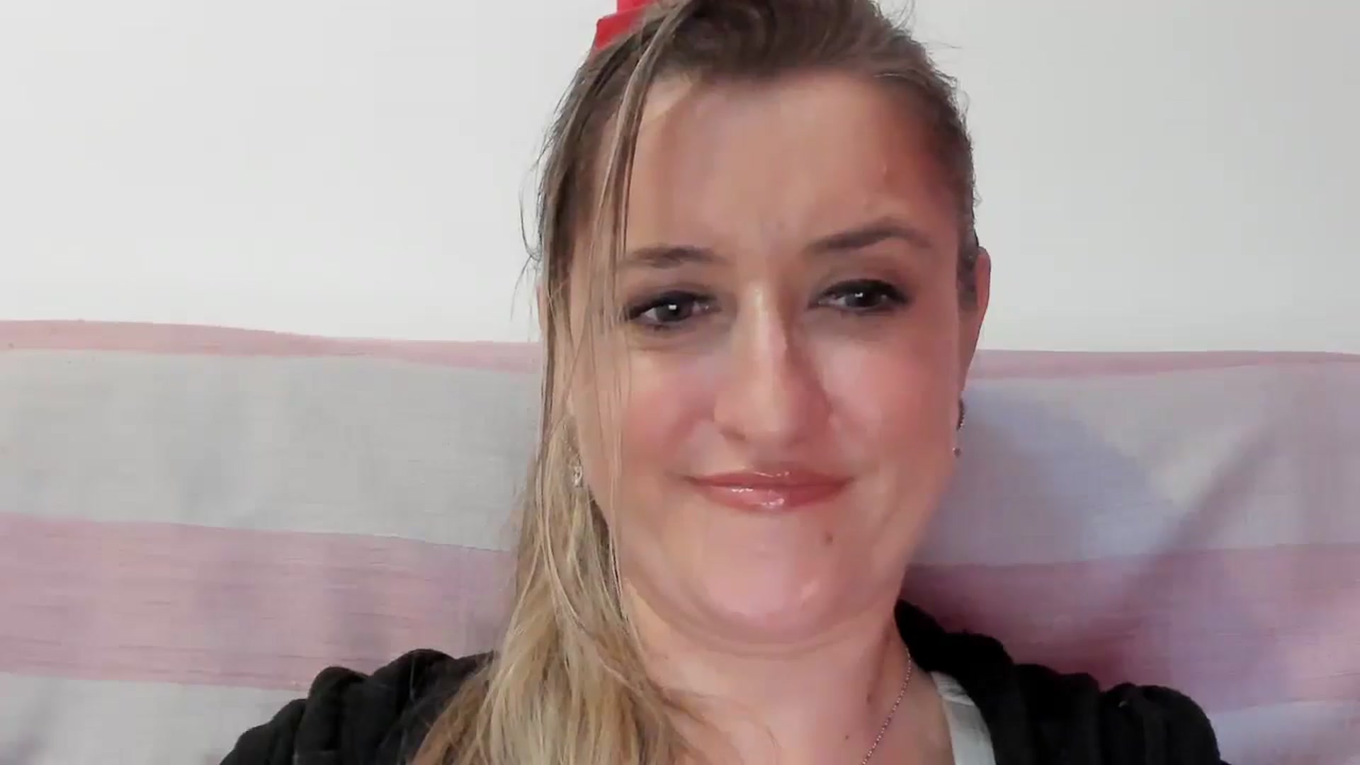 Gallery image thumbnail from BestDream's myfreecams stream on, 04/23/2026, 24:20 image 9 of 20