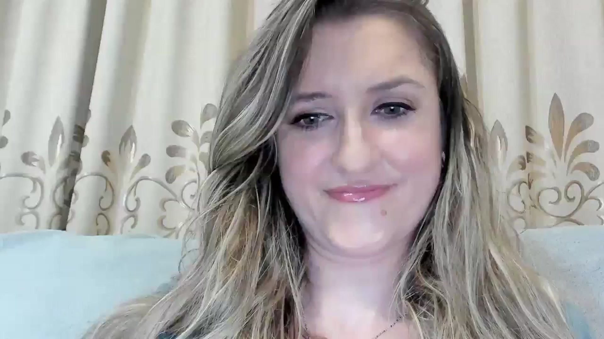 Gallery image thumbnail from BestDream's myfreecams stream on, 04/25/2026, 23:50 image 5 of 20