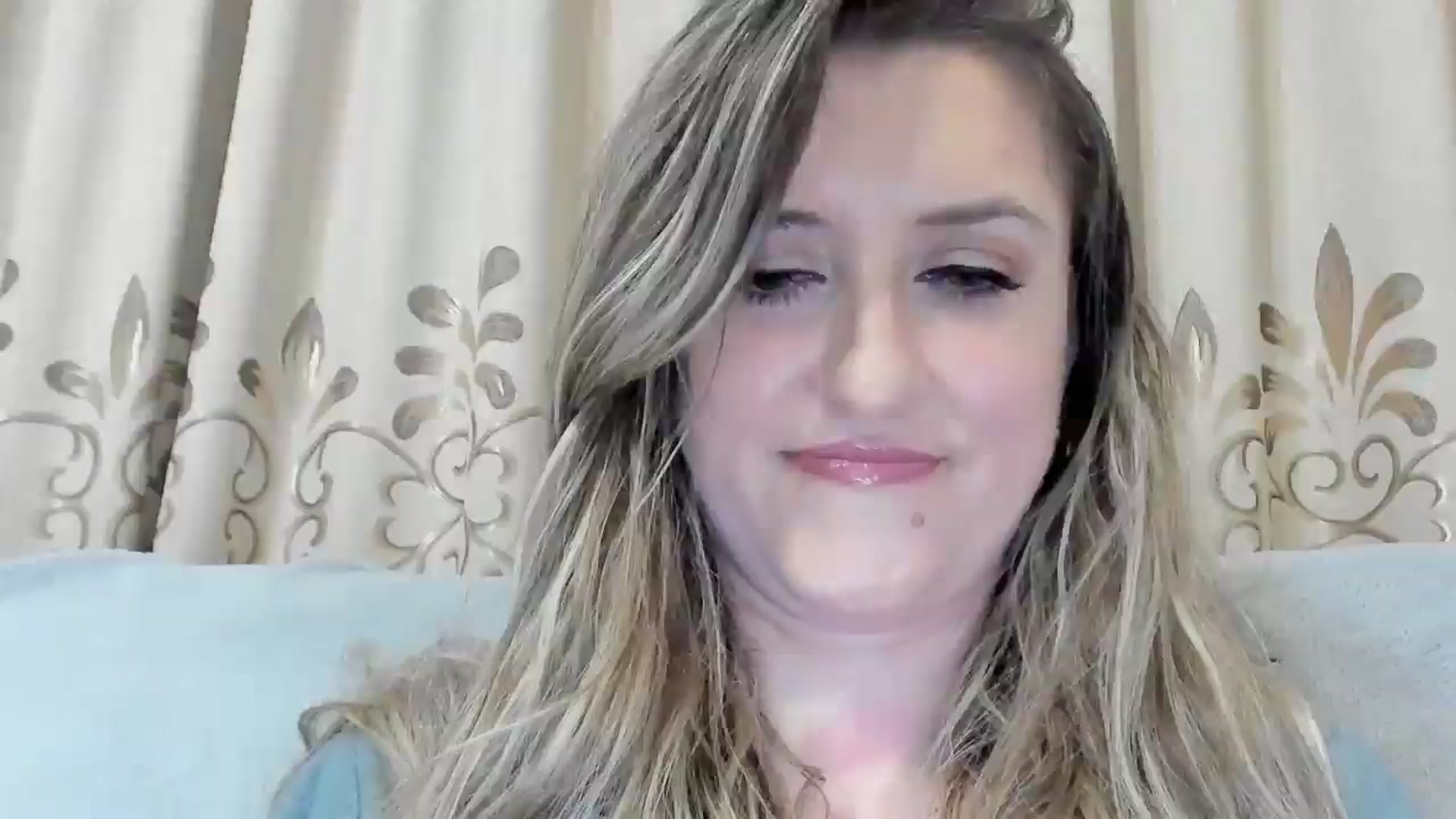 Gallery image thumbnail from BestDream's myfreecams stream on, 04/25/2026, 23:50 image 14 of 20