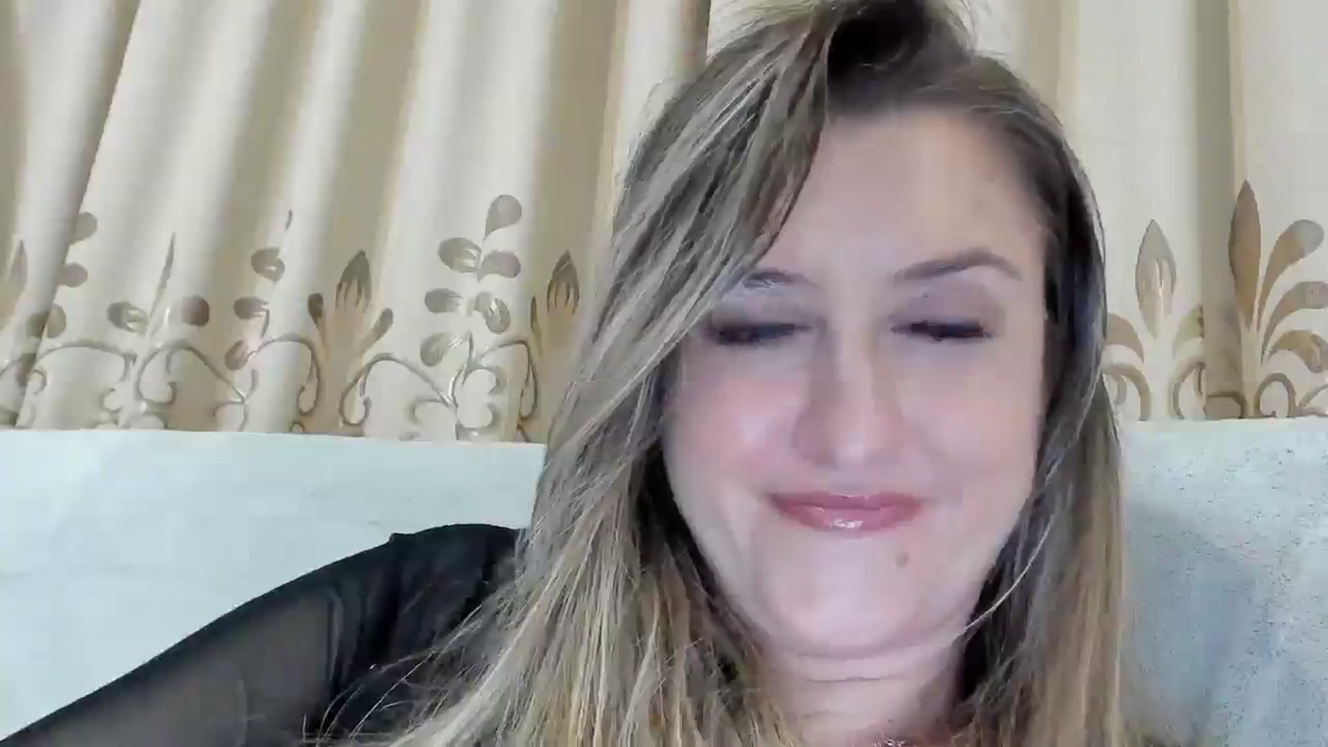 Gallery image thumbnail from BestDream's myfreecams stream on, 04/26/2026, 22:48 image 17 of 20