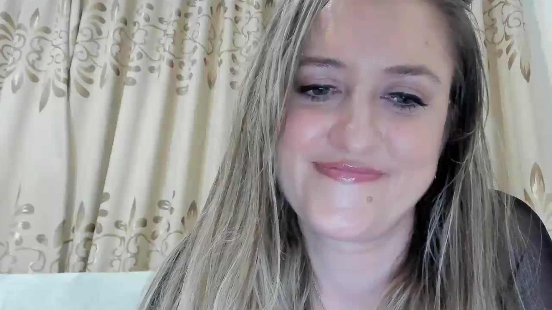 Gallery image thumbnail from BestDream's myfreecams stream on, 04/26/2026, 23:20 image 10 of 20