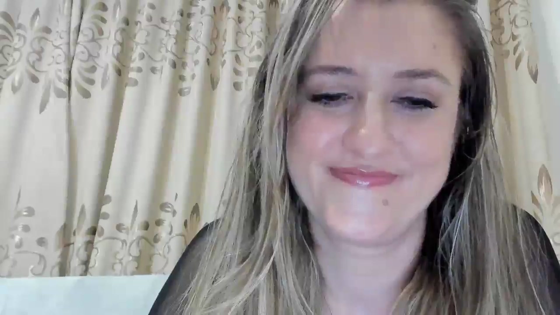 Gallery image thumbnail from BestDream's myfreecams stream on, 04/26/2026, 23:20 image 18 of 20
