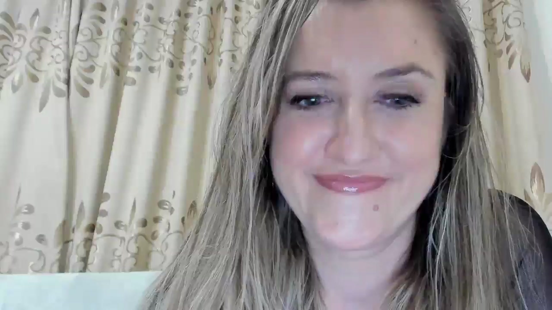 Gallery image thumbnail from BestDream's myfreecams stream on, 04/26/2026, 23:20 image 9 of 20