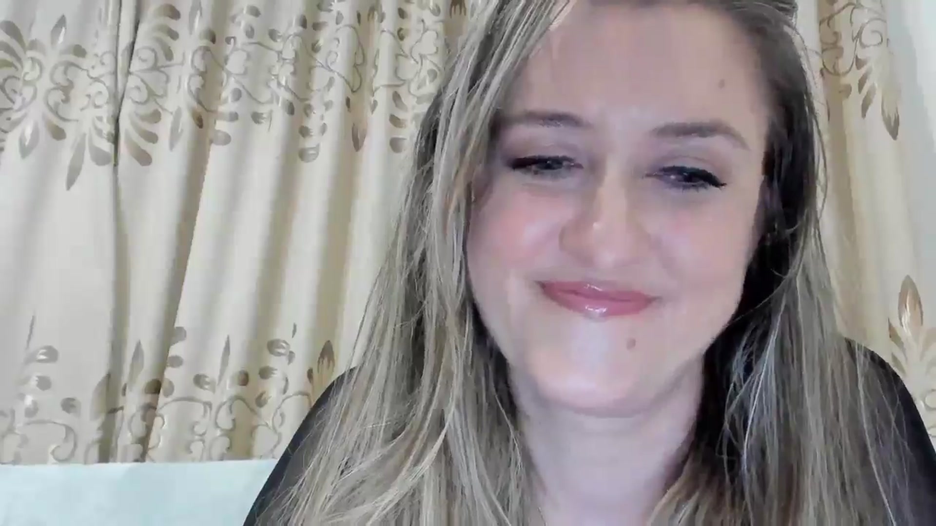 Gallery image thumbnail from BestDream's myfreecams stream on, 04/26/2026, 23:20 image 17 of 20
