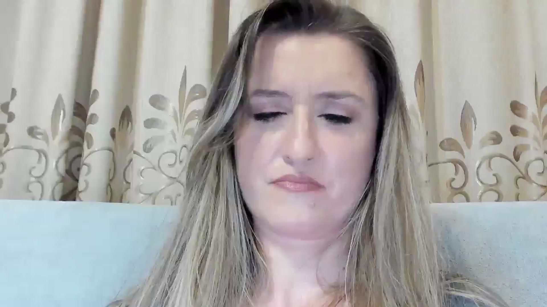 Gallery image thumbnail from BestDream's myfreecams stream on, 05/01/2026, 23:45 image 16 of 20