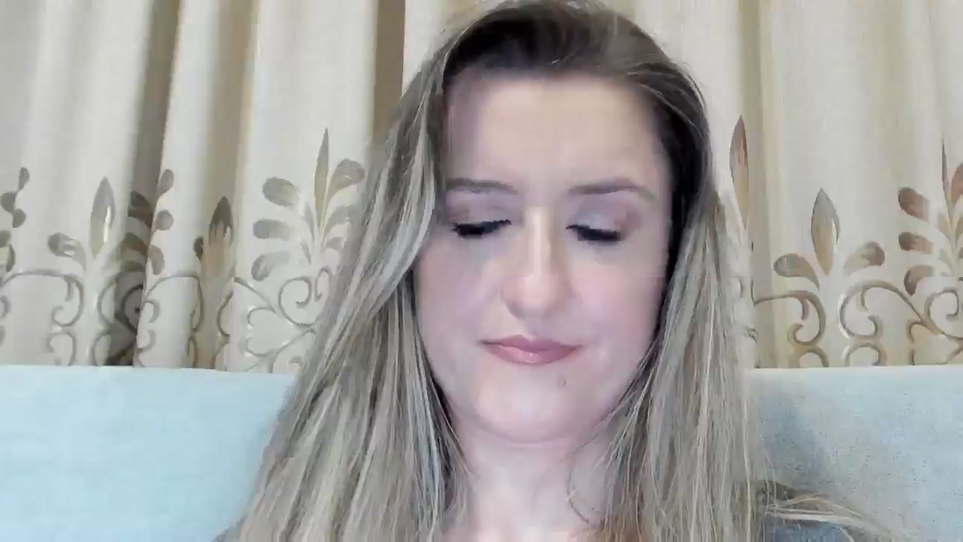 Gallery image thumbnail from BestDream's myfreecams stream on, 05/01/2026, 23:45 image 11 of 20