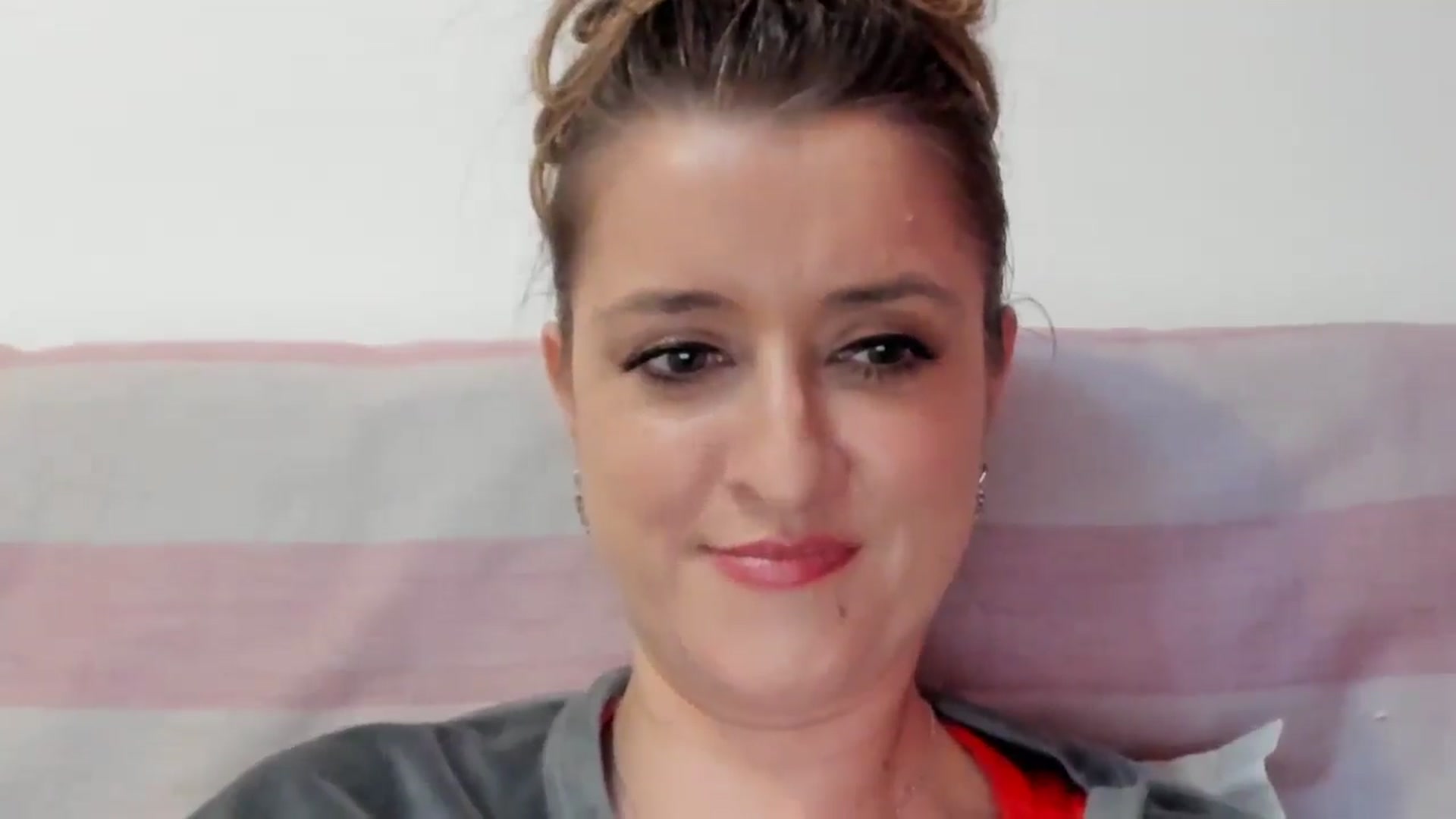 Gallery image thumbnail from BestDream's myfreecams stream on, 05/06/2026, 19:49 image 17 of 20