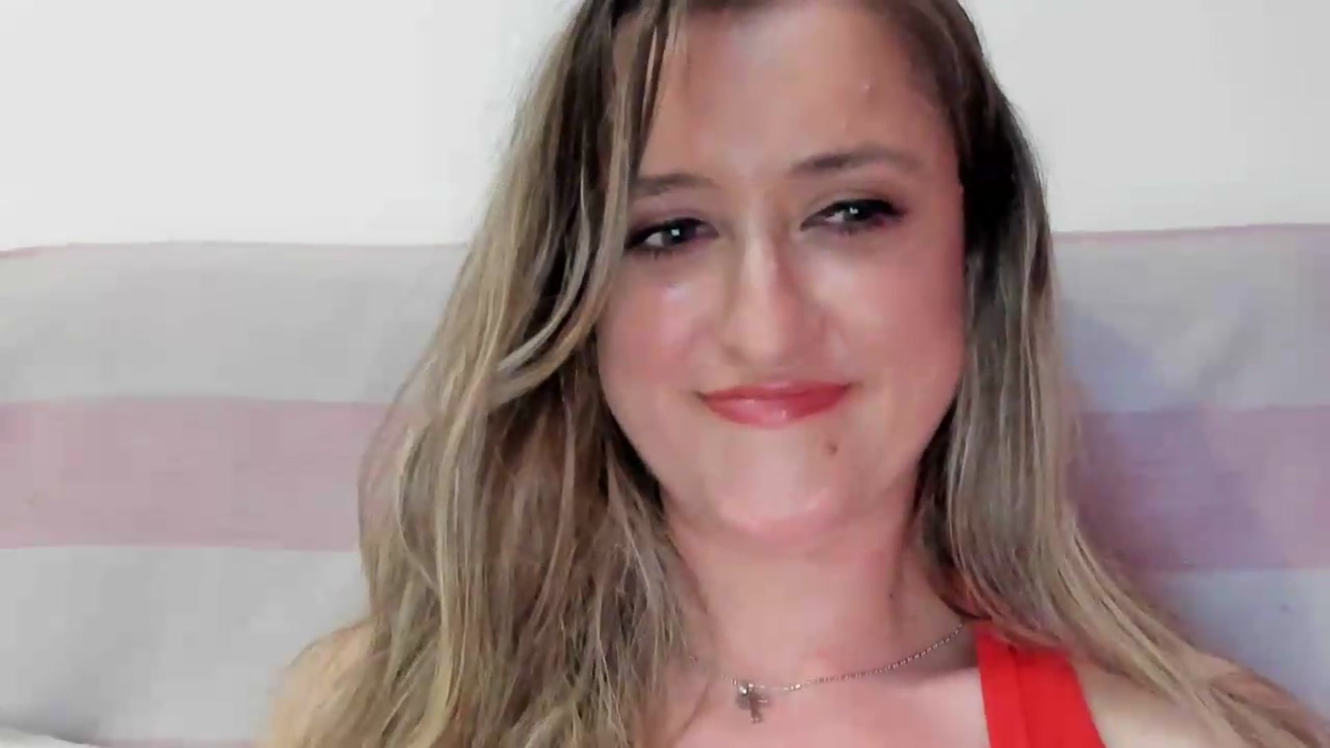 Gallery image thumbnail from BestDream's myfreecams stream on, 05/07/2026, 22:43 image 14 of 20
