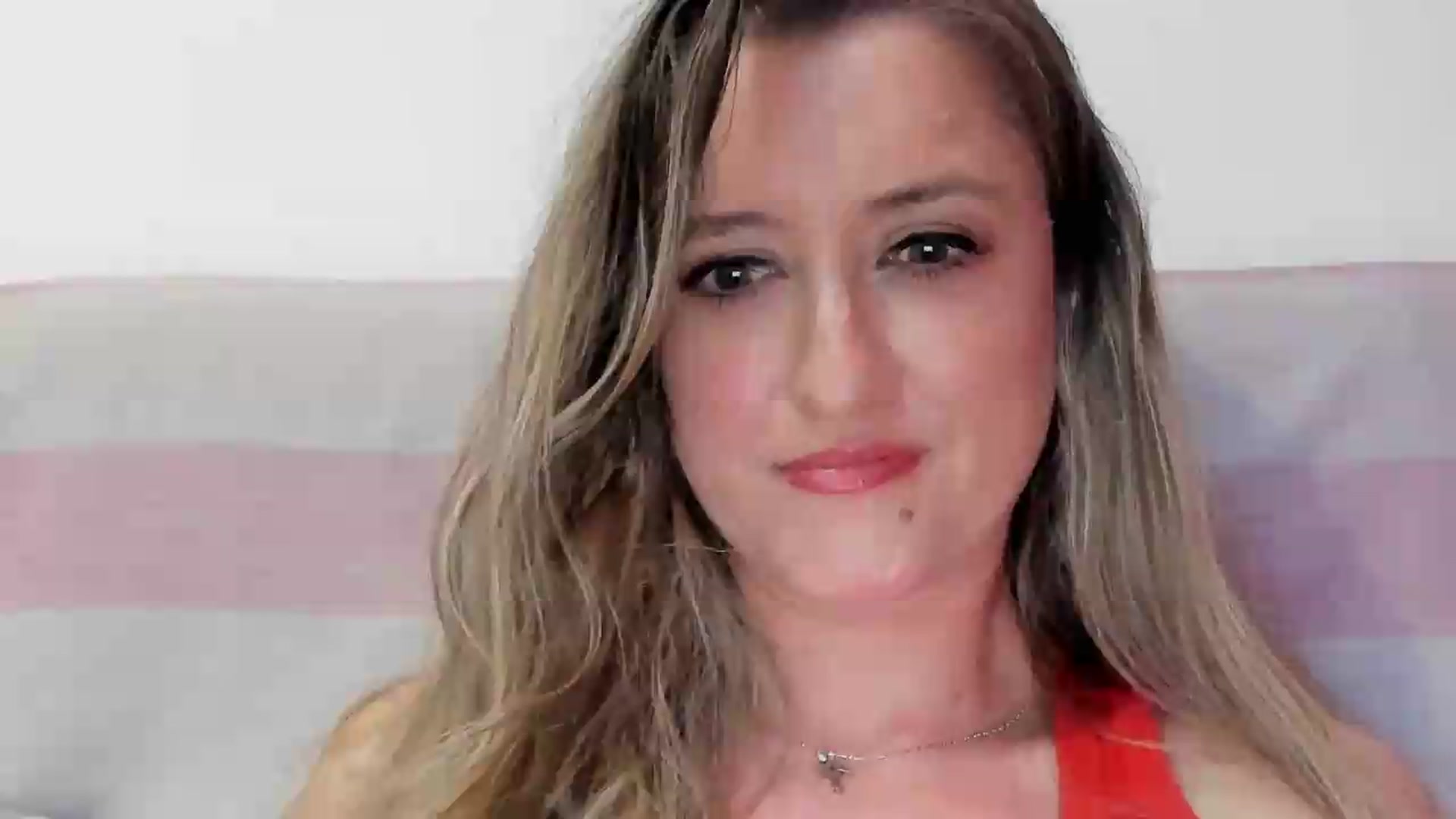 Gallery image thumbnail from BestDream's myfreecams stream on, 05/07/2026, 22:43 image 13 of 20