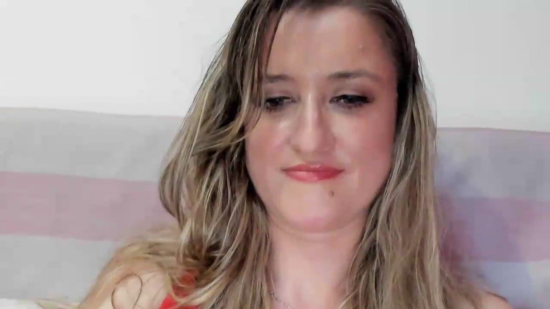 Gallery image thumbnail from BestDream's myfreecams stream on, 05/08/2026, 24:37 image 7 of 20