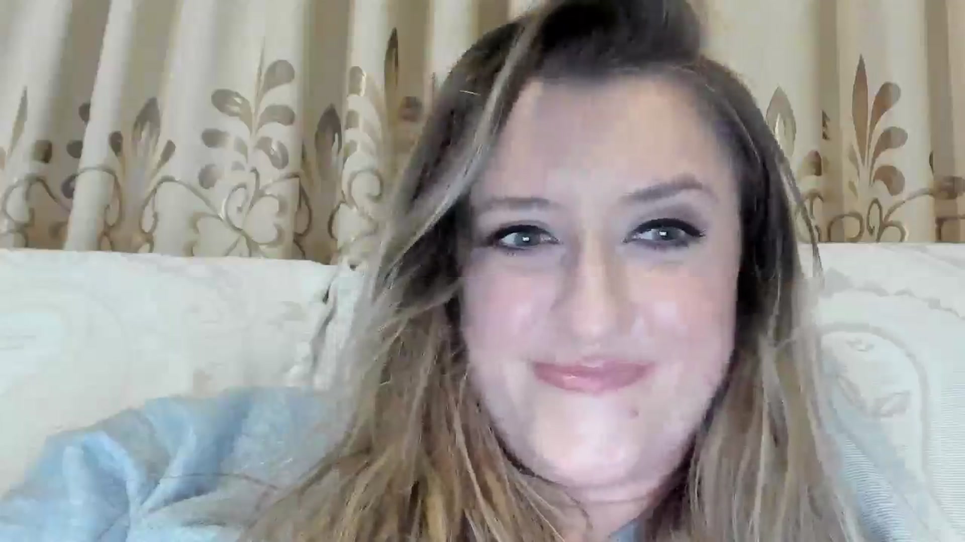 Gallery image thumbnail from BestDream's myfreecams stream on, 05/09/2026, 21:48 image 10 of 20