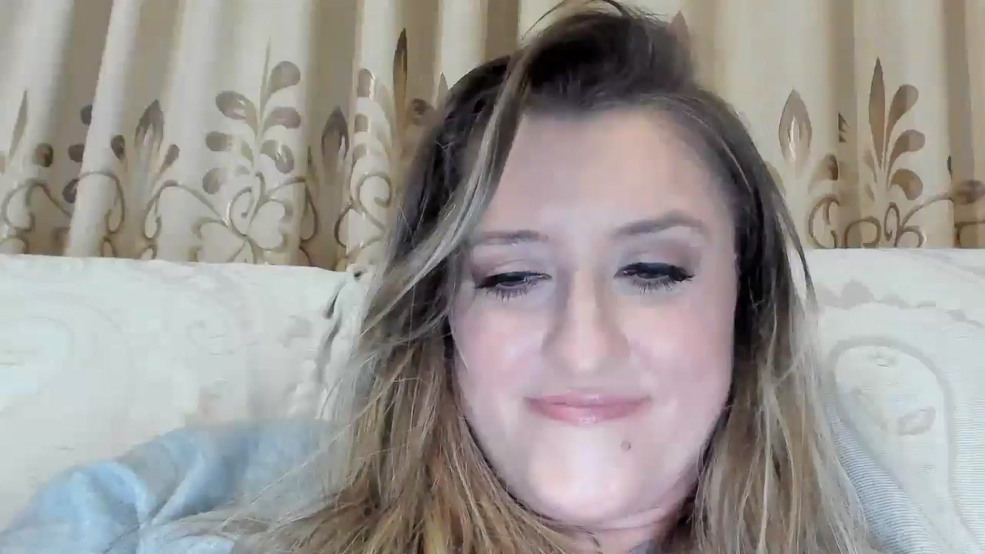 Gallery image thumbnail from BestDream's myfreecams stream on, 05/09/2026, 21:48 image 16 of 20