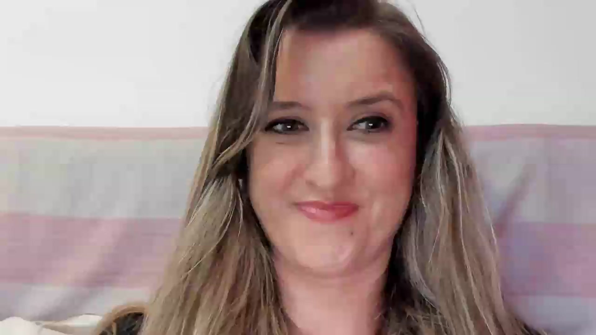 Gallery image thumbnail from BestDream's myfreecams stream on, 05/13/2026, 20:53 image 16 of 20