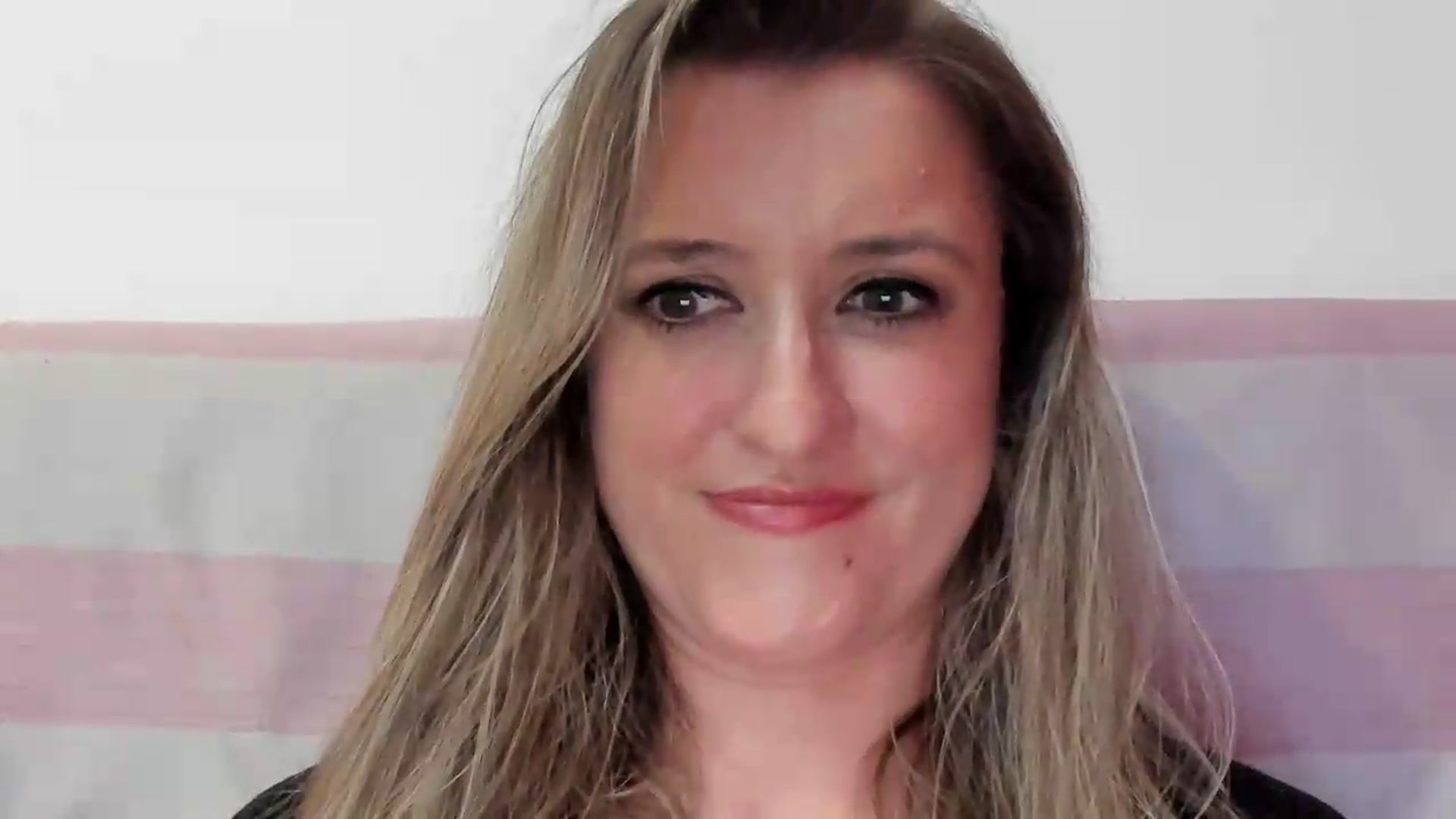 Gallery image thumbnail from BestDream's myfreecams stream on, 05/13/2026, 22:51 image 9 of 20