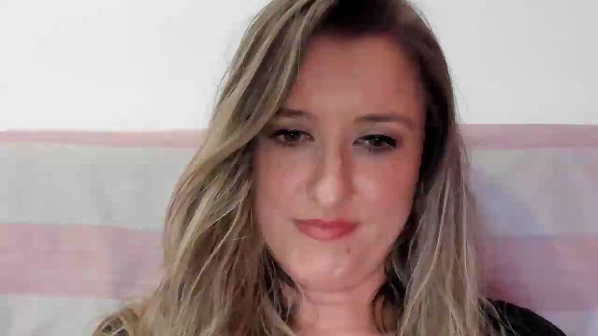 Gallery image thumbnail from BestDream's myfreecams stream on, 05/13/2026, 22:51 image 1 of 20