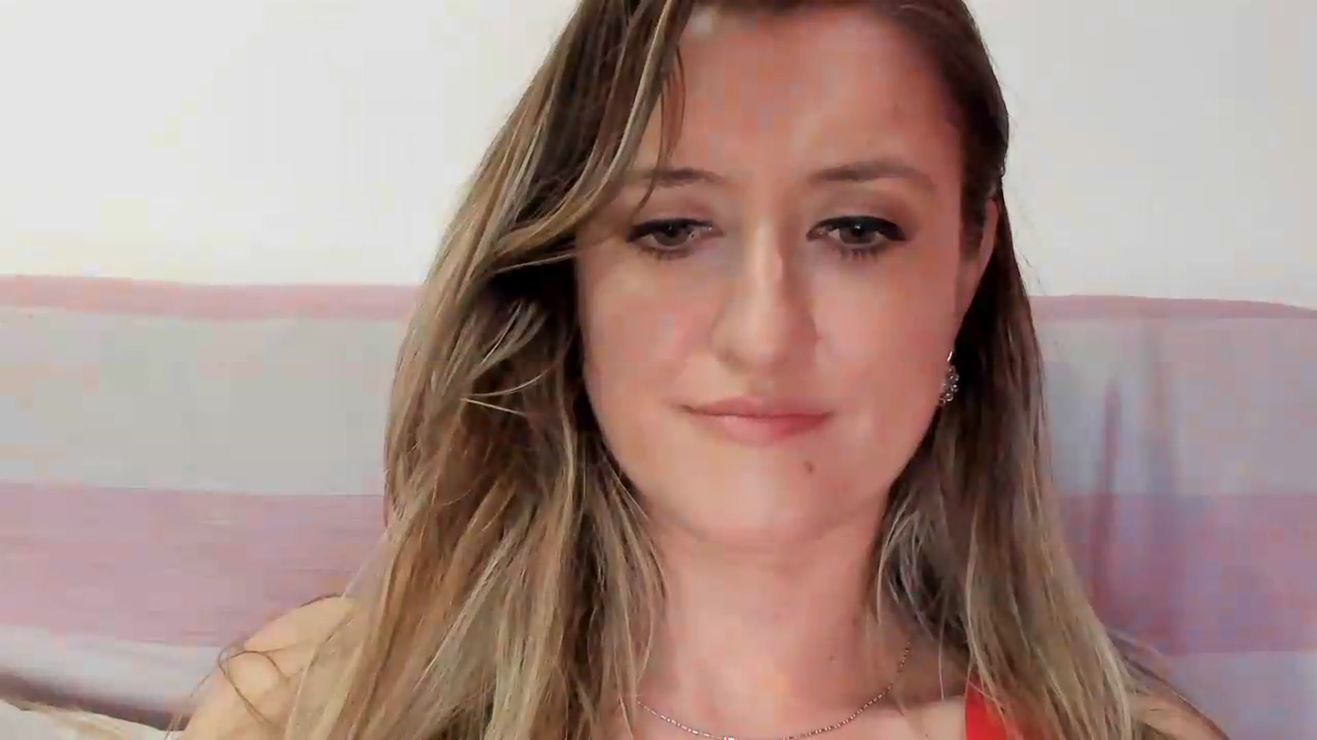 Gallery image thumbnail from BestDream's myfreecams stream on, 05/14/2026, 19:32 image 11 of 20