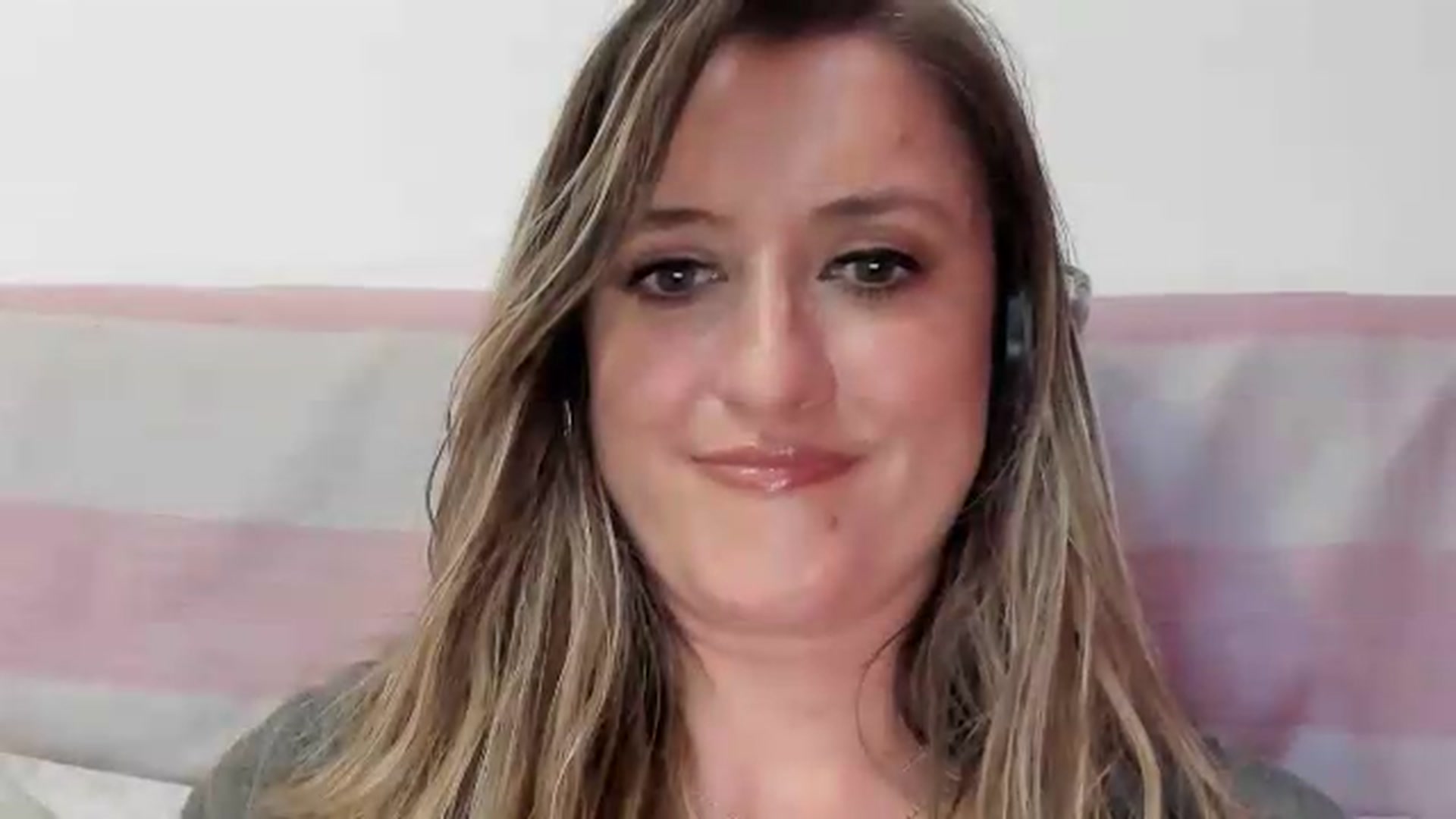 Gallery image thumbnail from BestDream's myfreecams stream on, 05/14/2026, 22:13 image 11 of 20