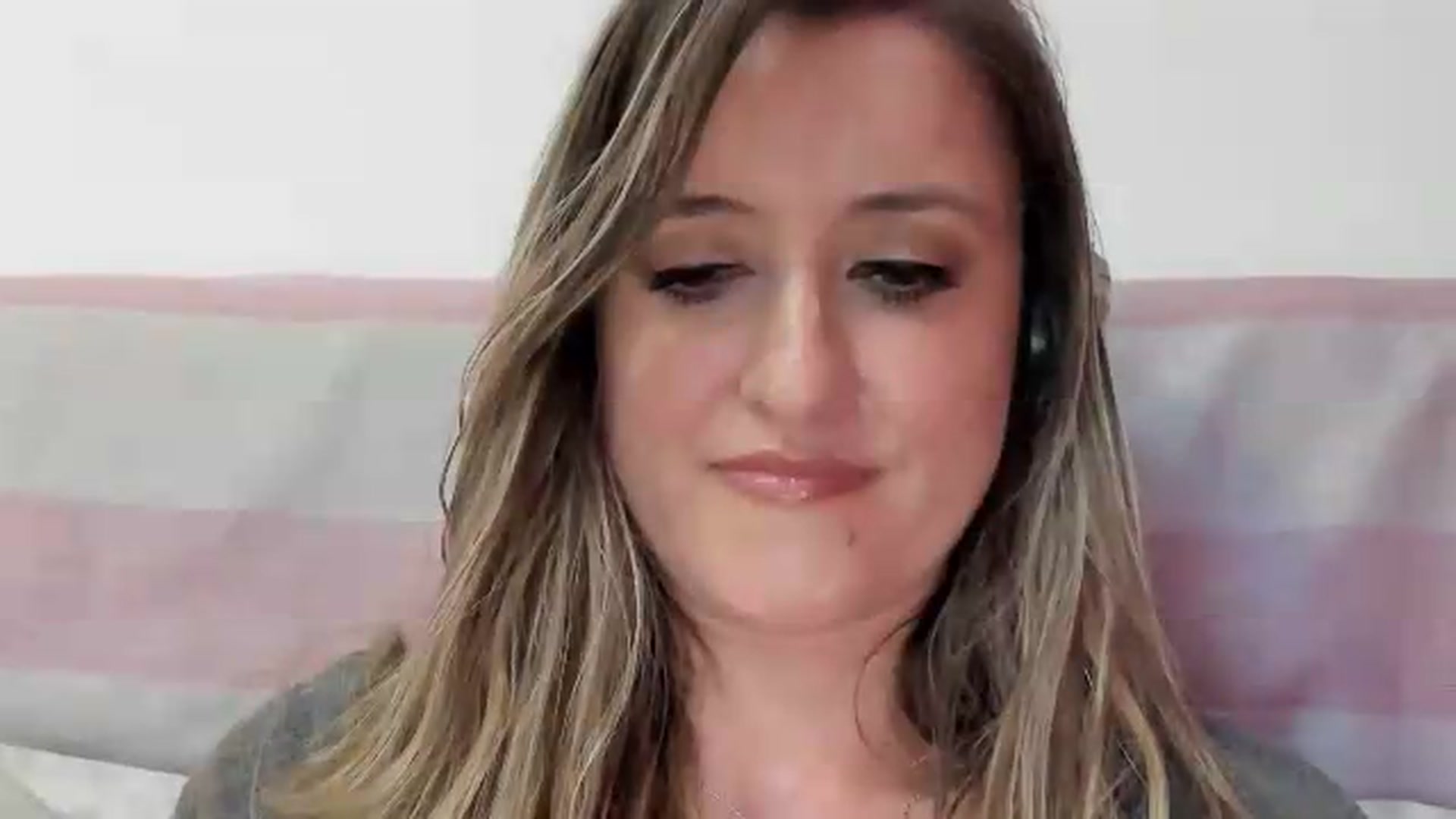 Gallery image thumbnail from BestDream's myfreecams stream on, 05/14/2026, 22:13 image 10 of 20