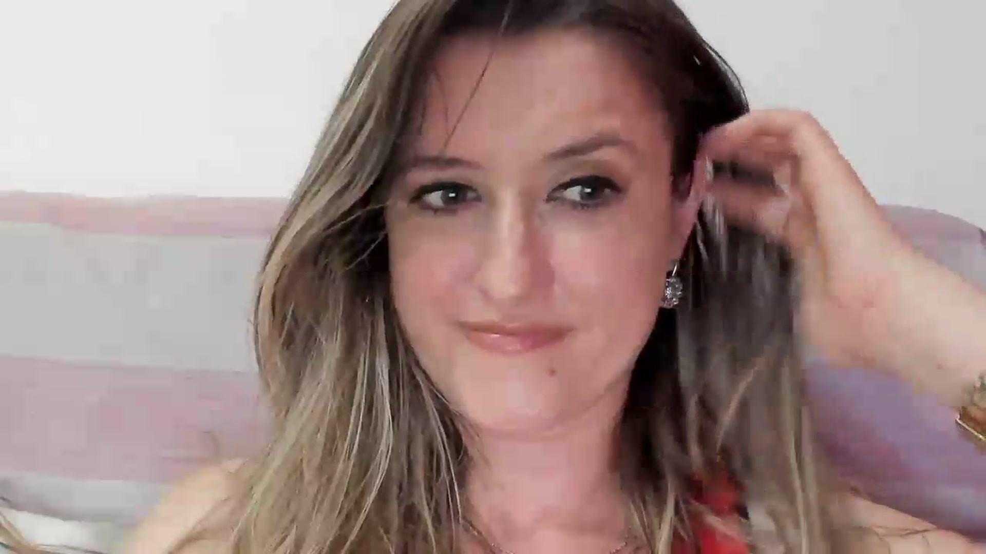 Gallery image thumbnail from BestDream's myfreecams stream on, 05/15/2026, 24:00 image 10 of 20