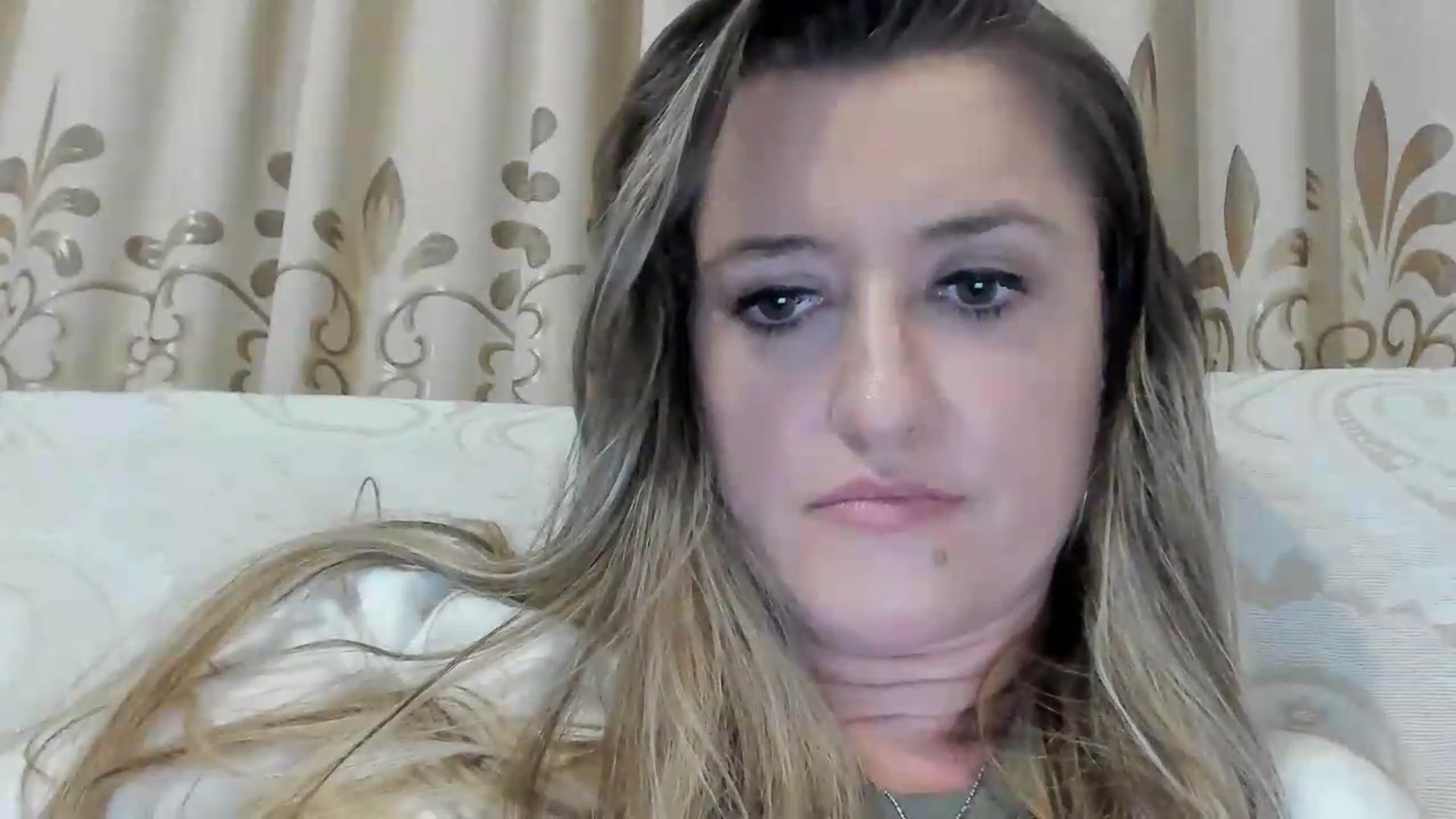 Gallery image thumbnail from BestDream's myfreecams stream on, 05/16/2026, 23:11 image 13 of 20