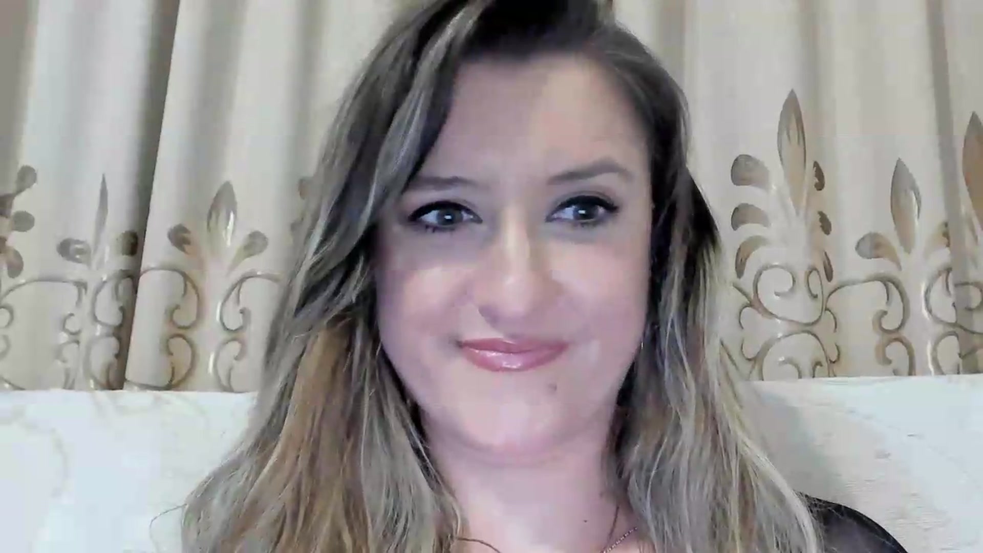 Gallery image thumbnail from BestDream's myfreecams stream on, 05/17/2026, 22:40 image 9 of 20