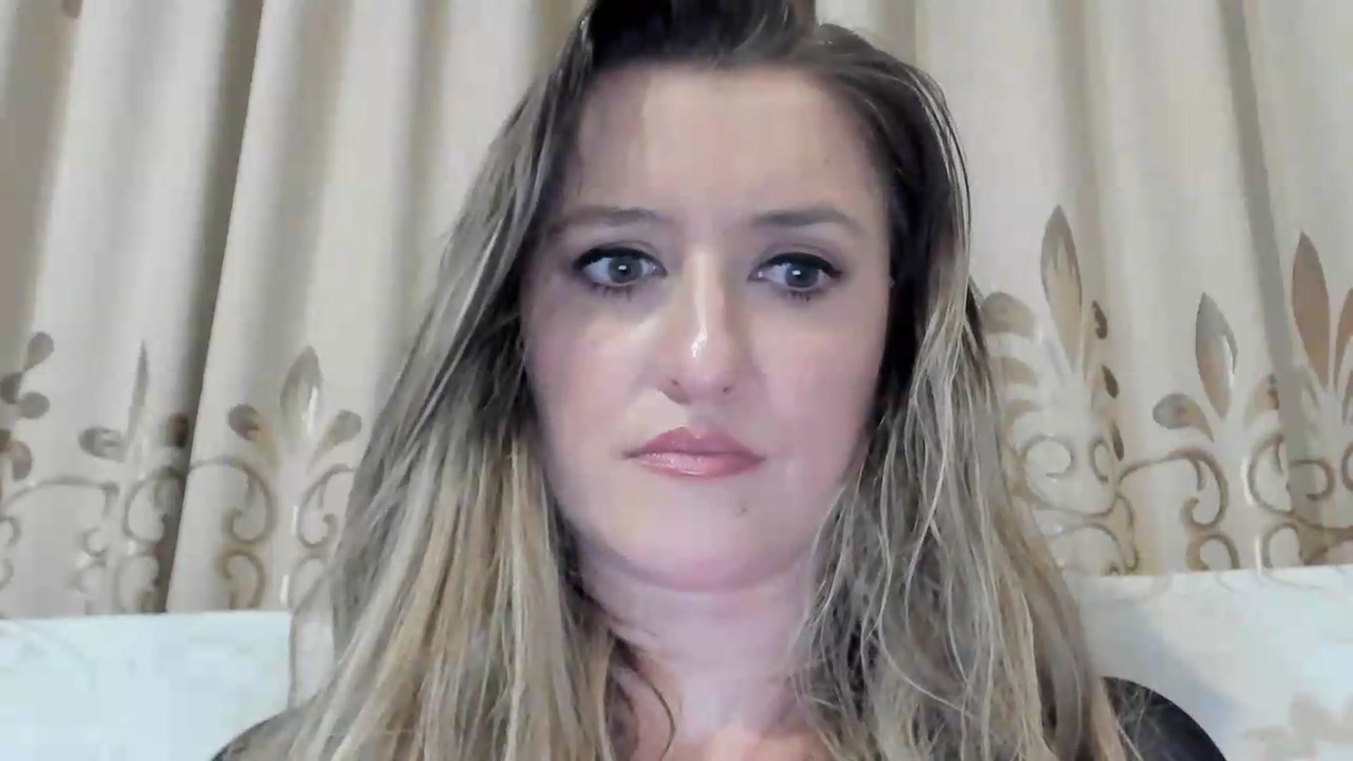 Gallery image thumbnail from BestDream's myfreecams stream on, 05/18/2026, 24:07 image 17 of 20